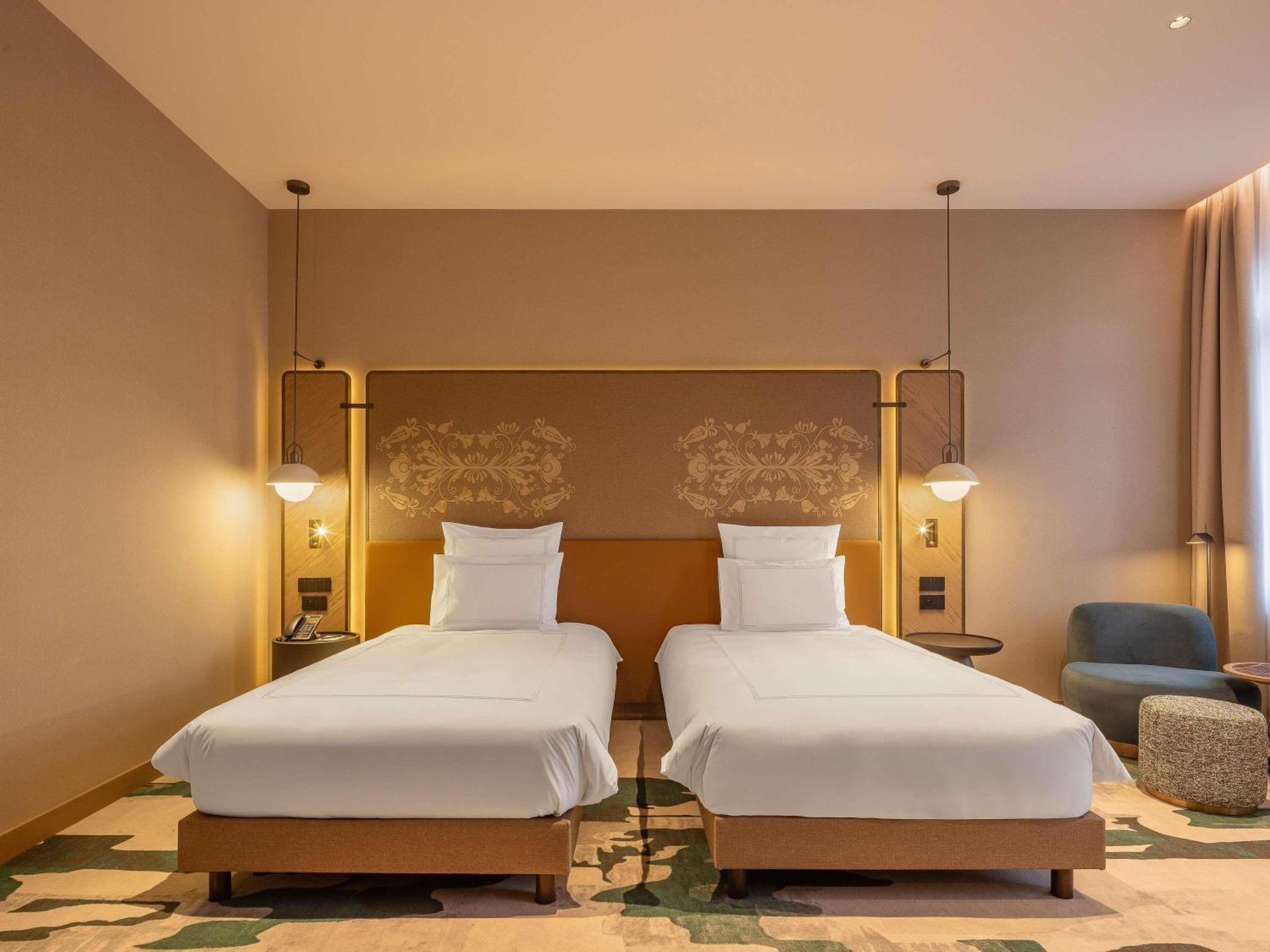 Swiss Deluxe Twin Room photo 3