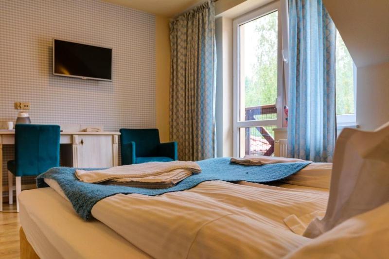 Twin Room - Photo 3