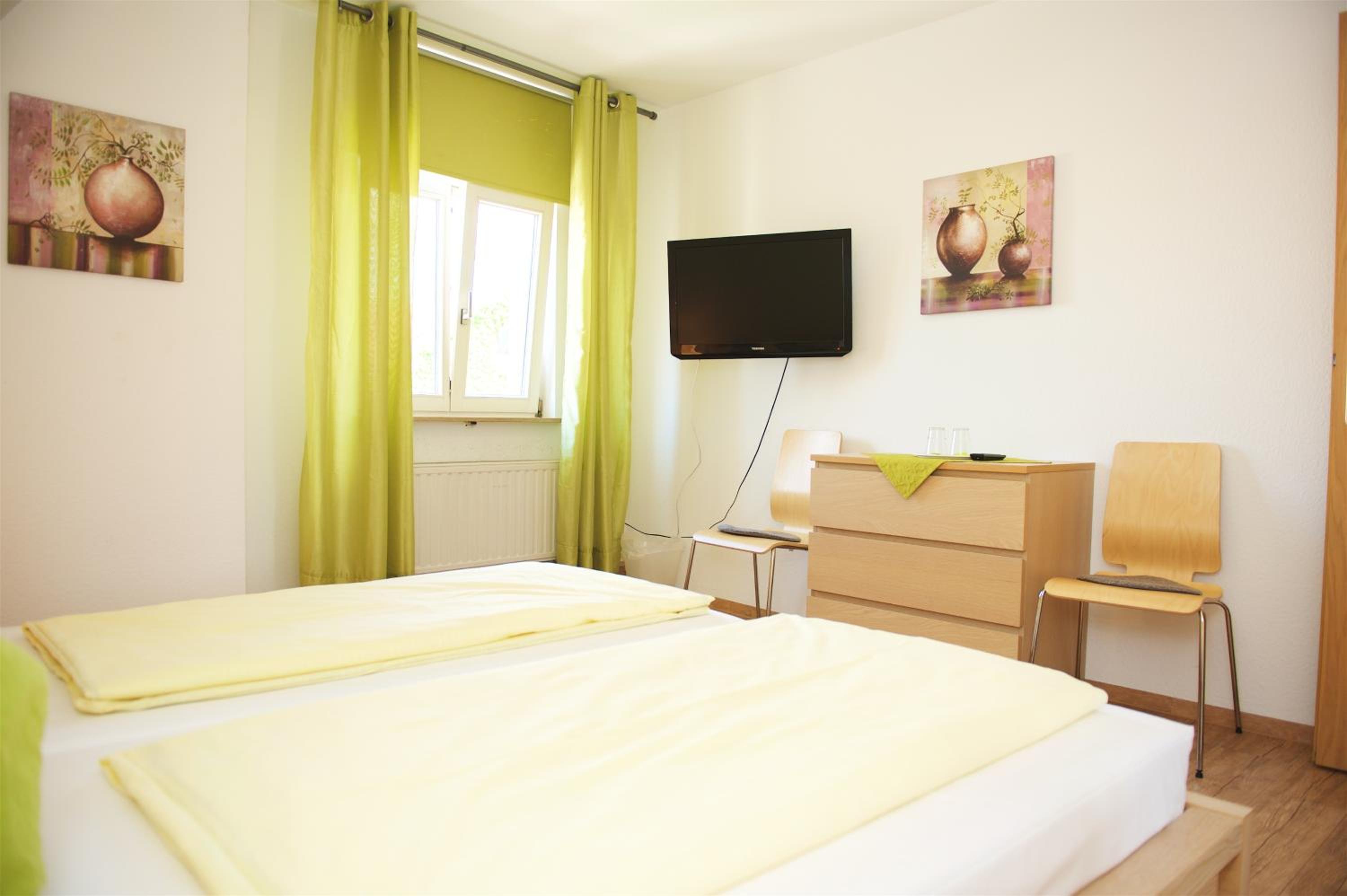 Double Room - Photo 5
