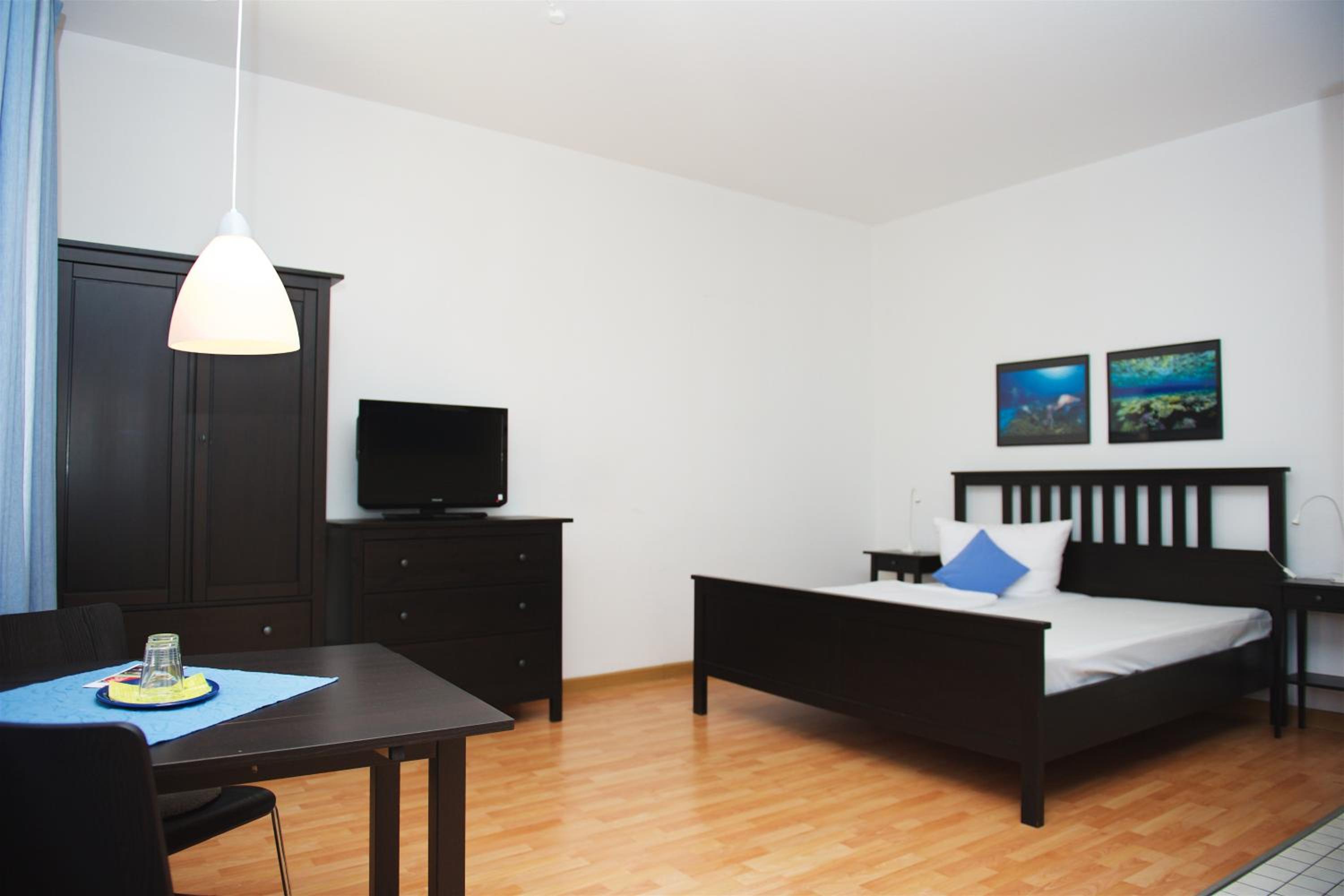 Double Room - Photo 7
