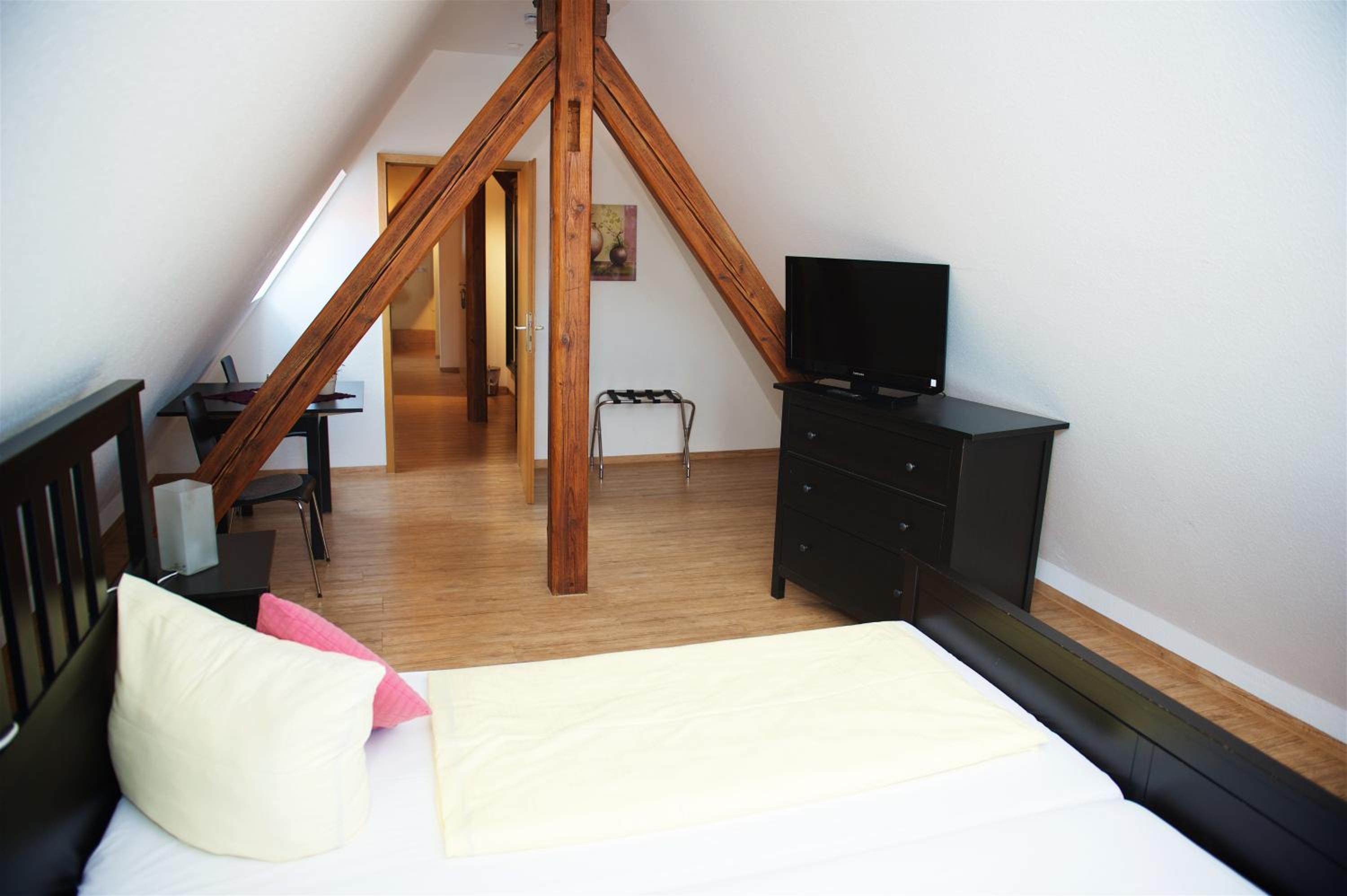 Double Room - Photo 4