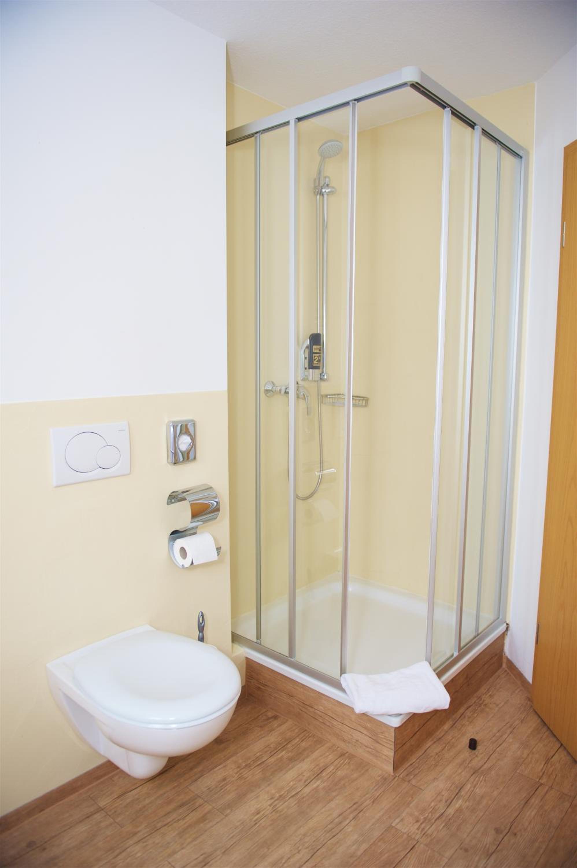 Double Room - Photo 8
