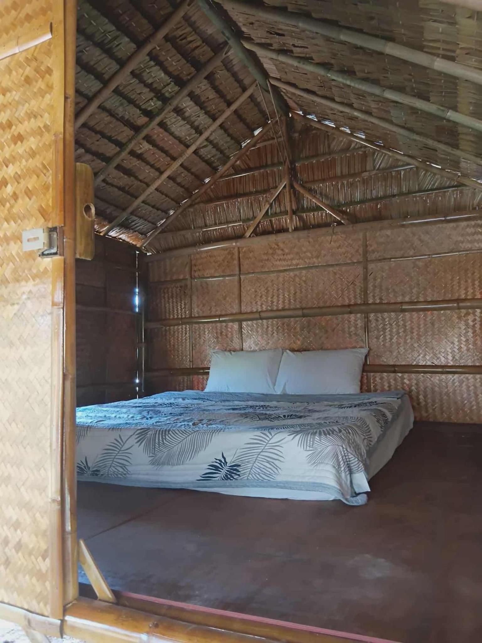 Deluxe Bungalow with Garden View photo 2