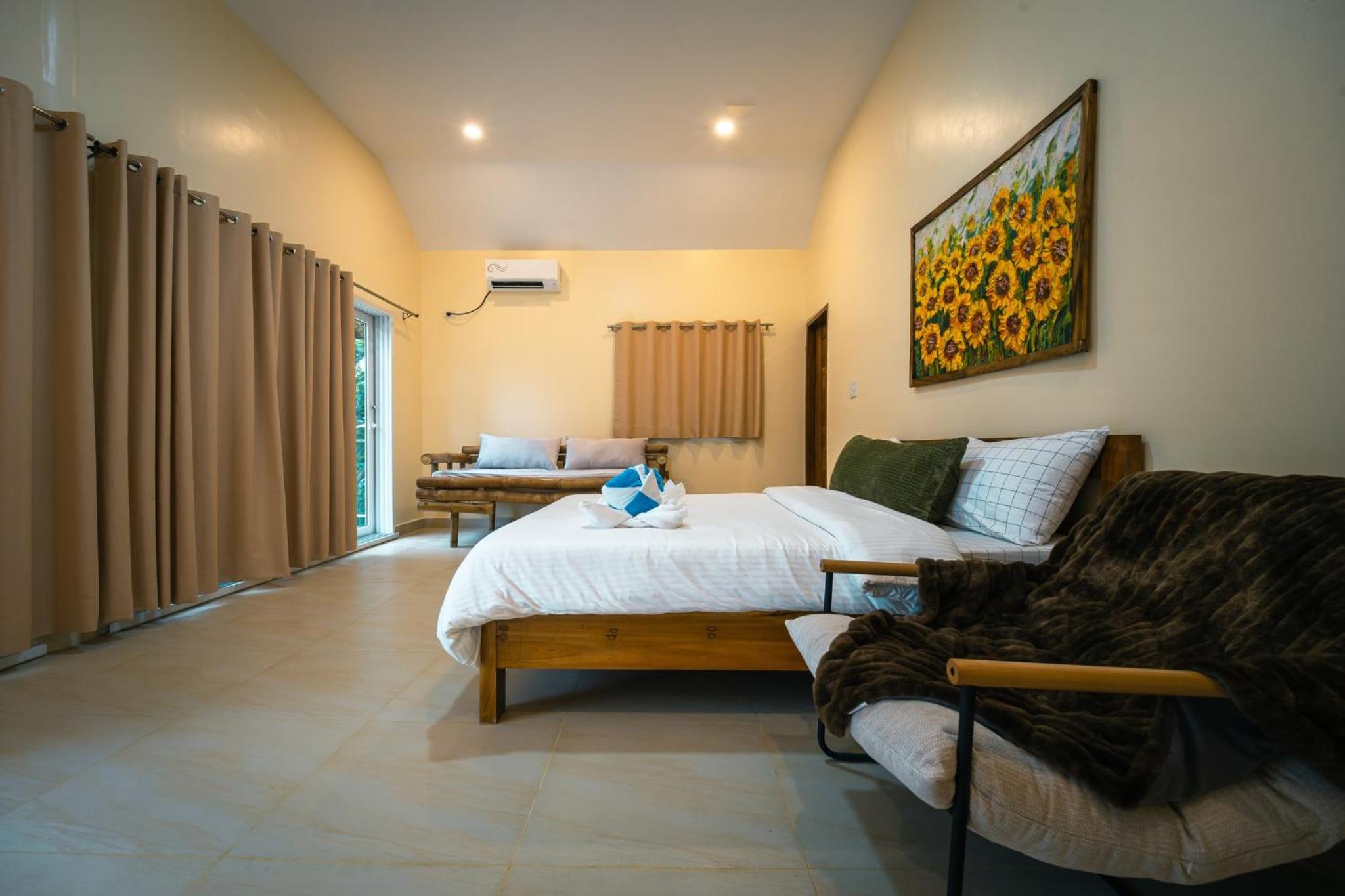 Family Room with Sea View photo 3