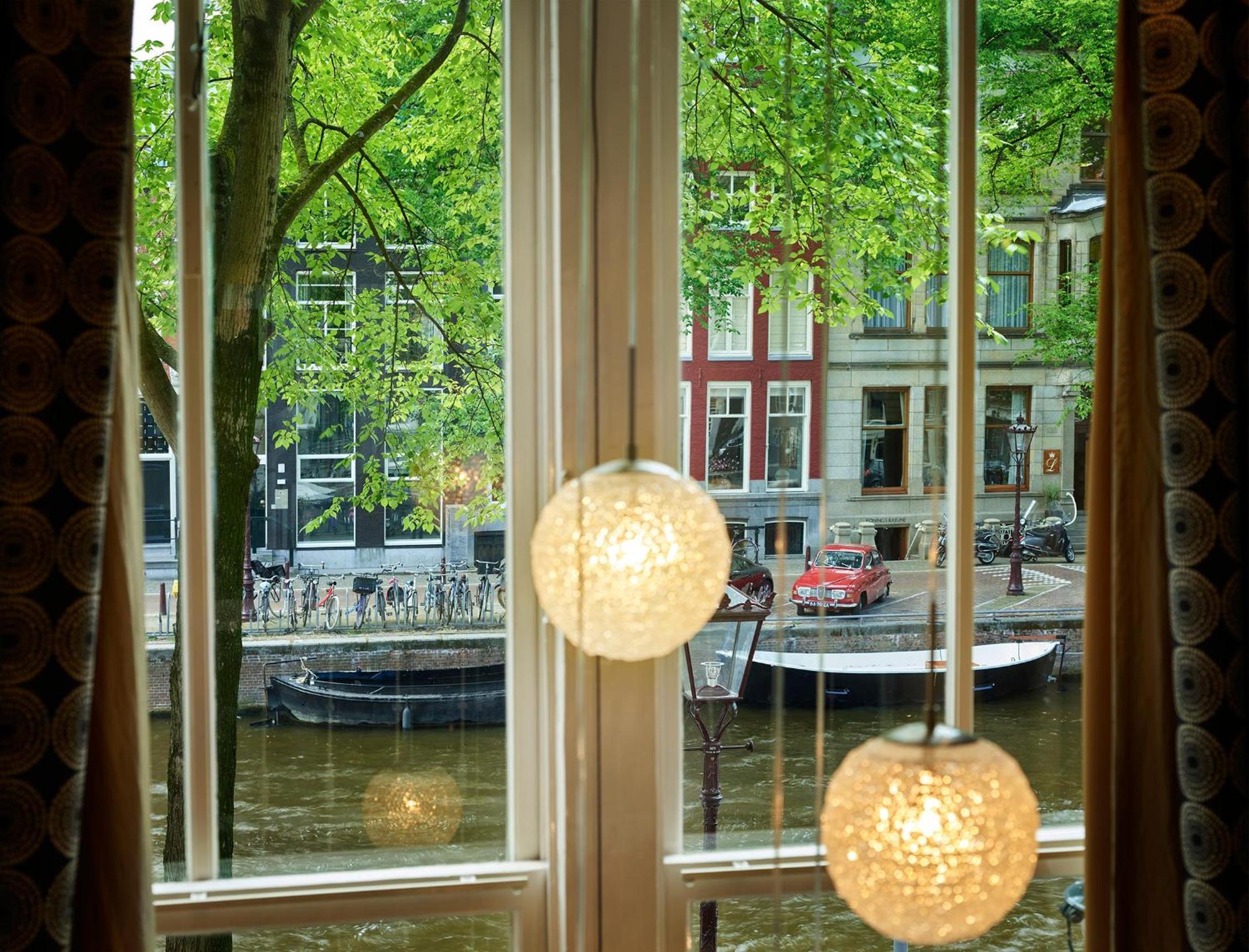 Superior Split-level Room with Canal View photo 2