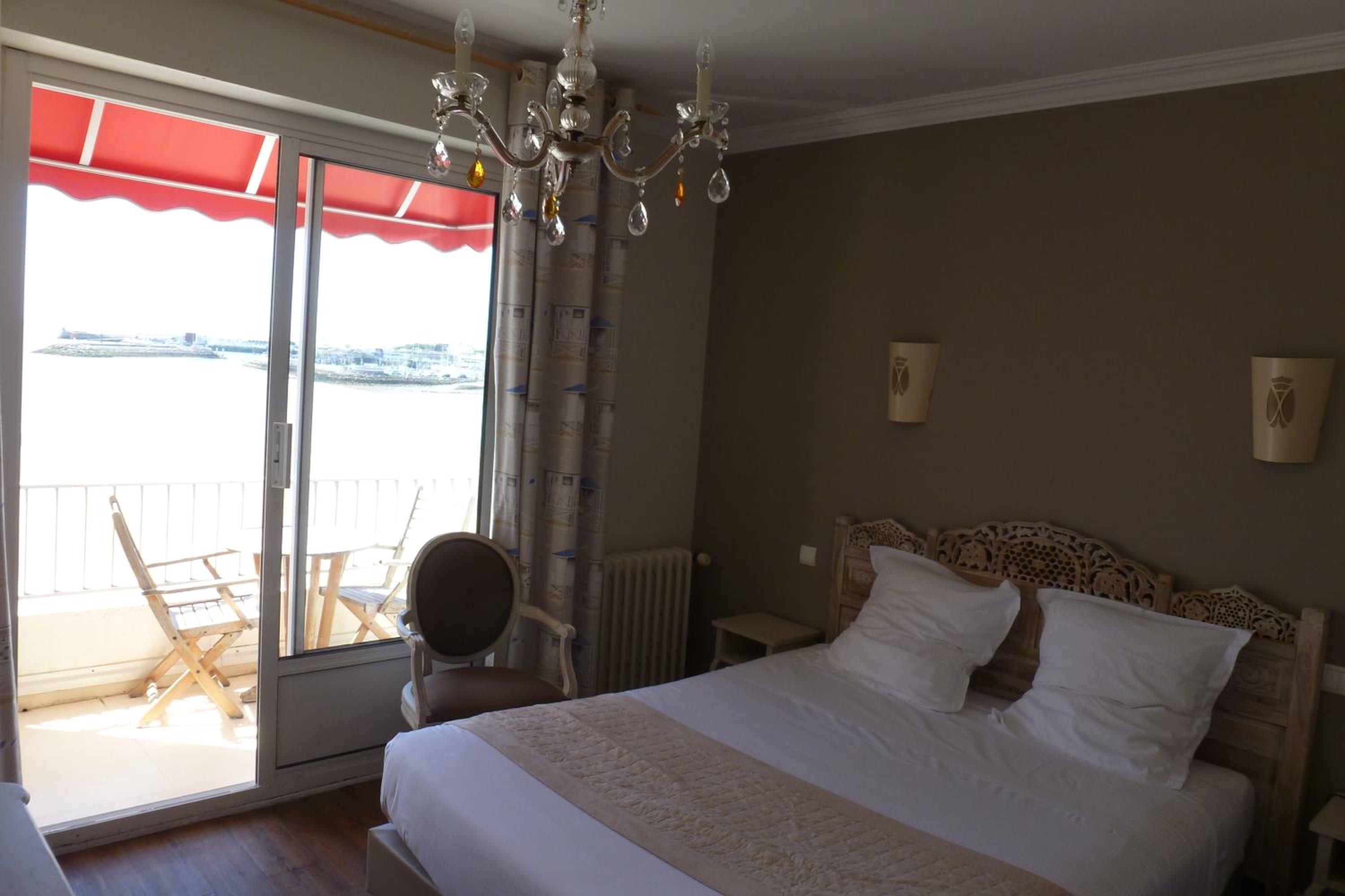 Comfort Double Room Sea Front  - Photo 8