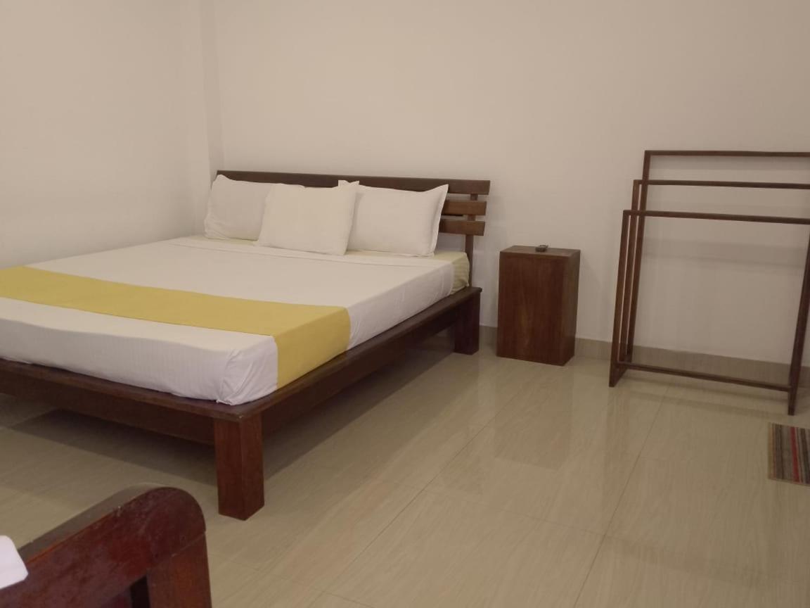 Basic Triple Room