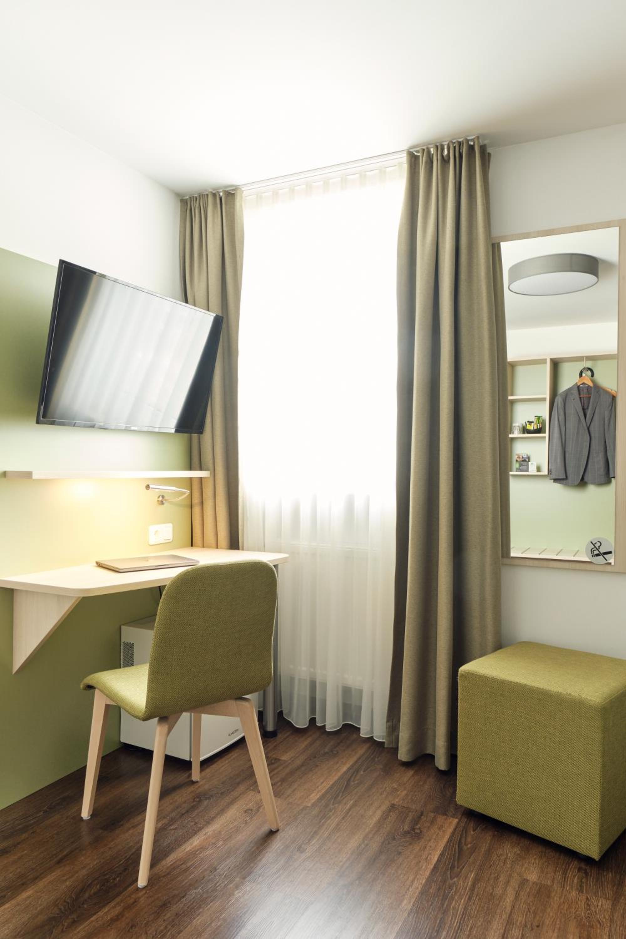 Economy Doppelzimmer mit Queensize-Bett photo 3
