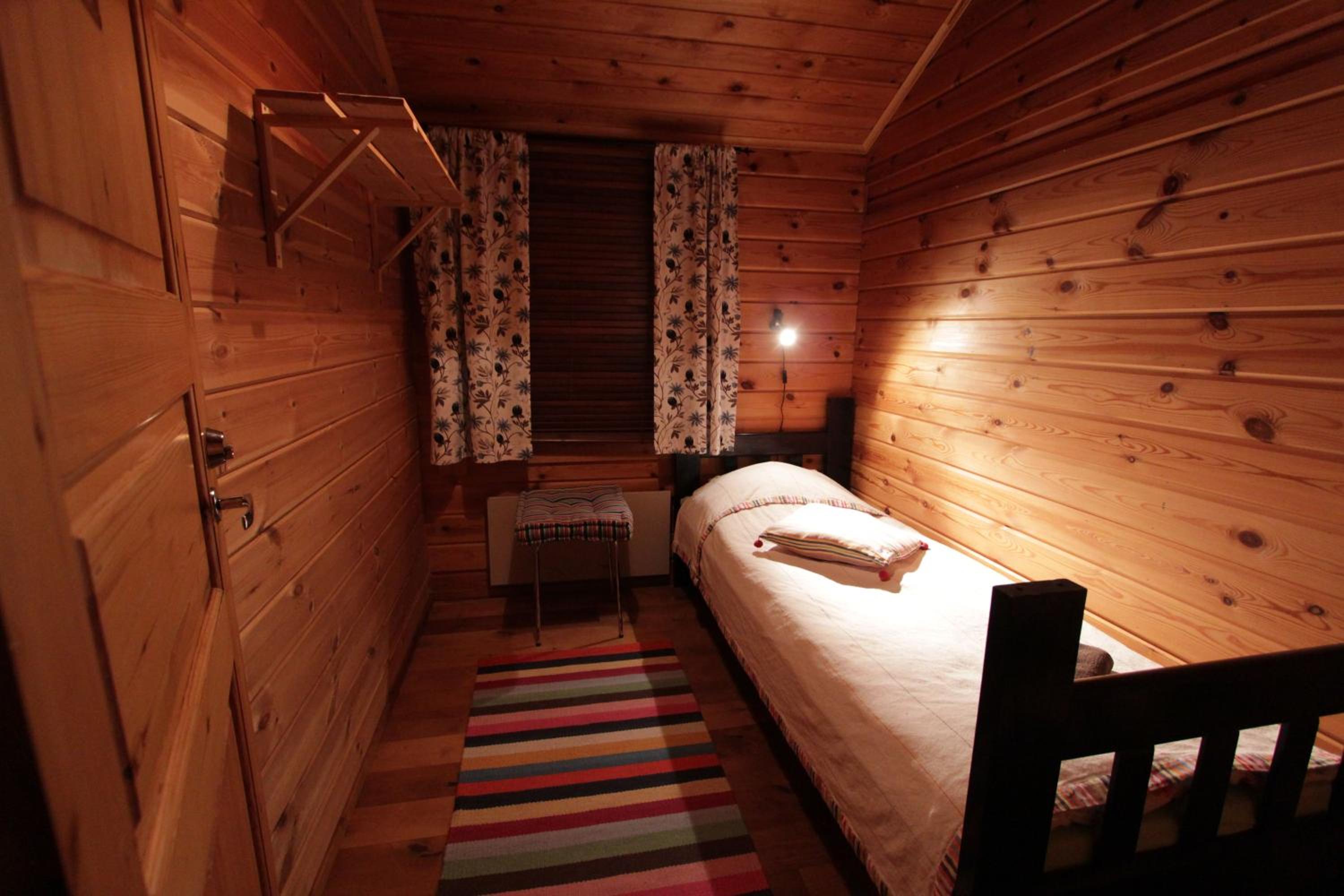 Single Room with Shared Bathroom