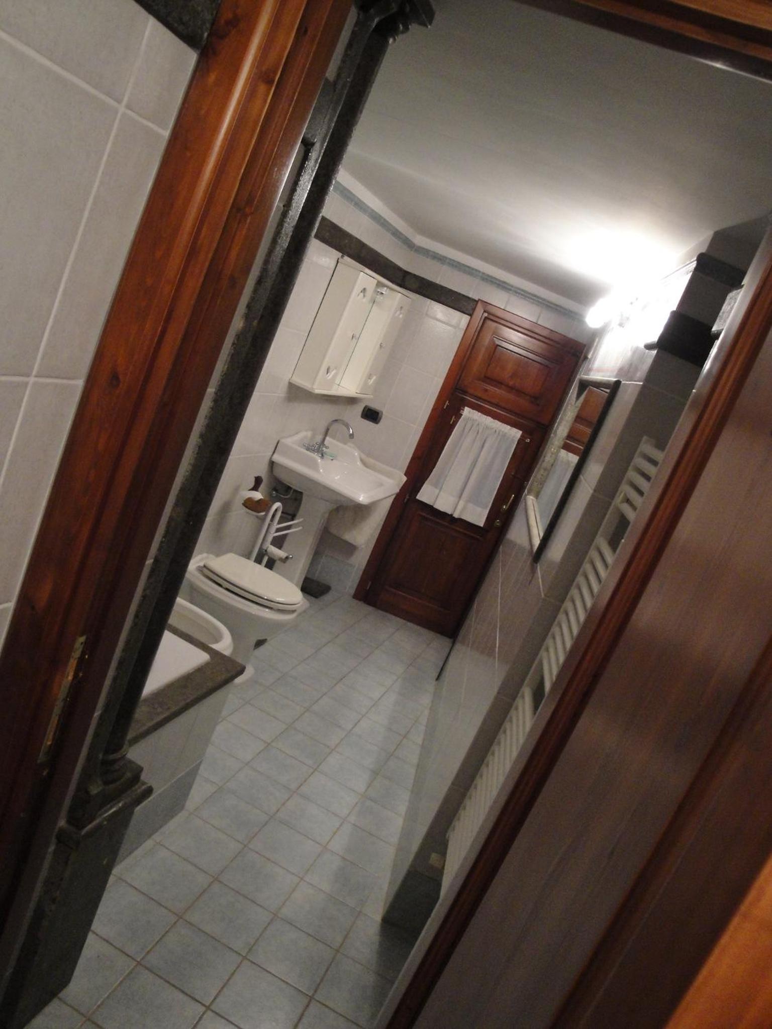Apartment with Terrace - Photo 5