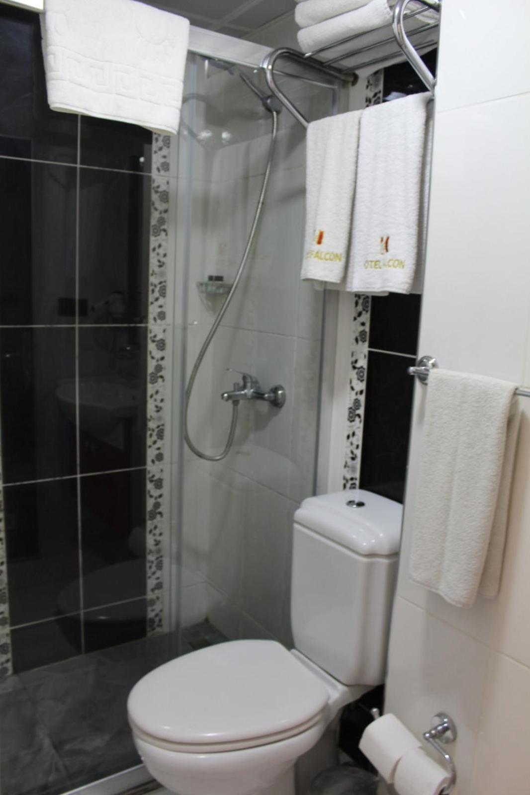 Standard Twin Room photo 3