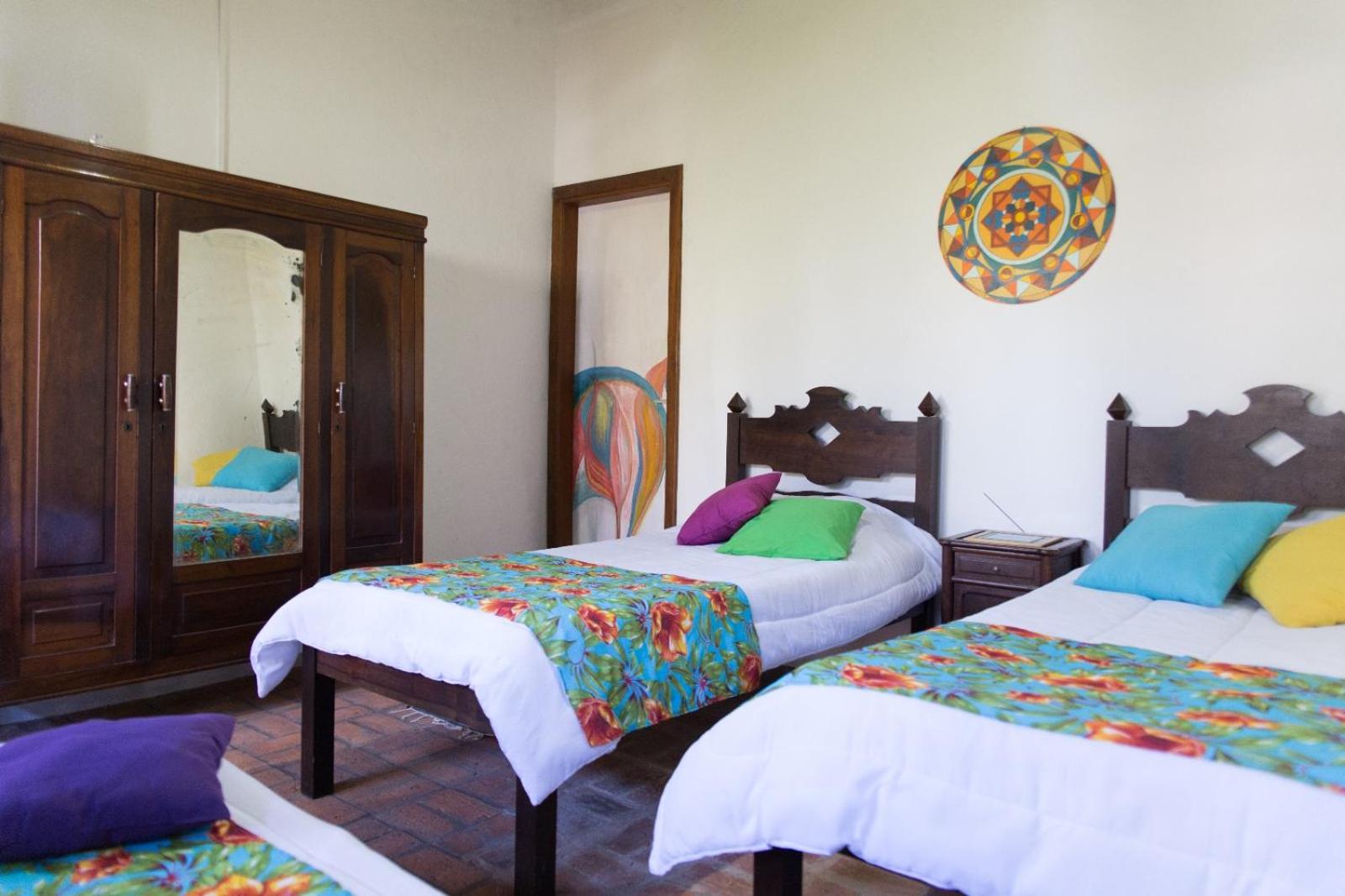Standard Triple Room - Photo 5