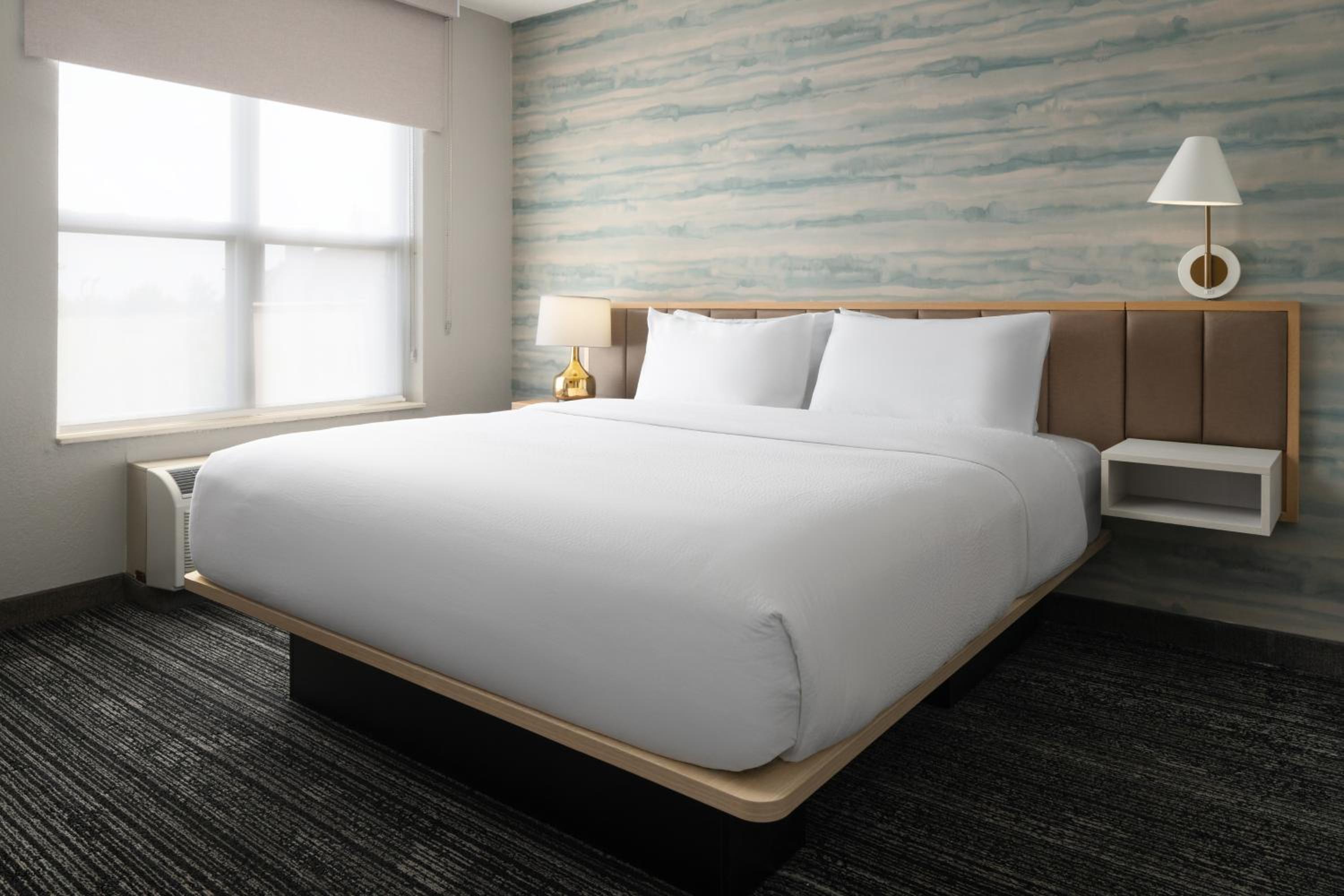 King Studio with Sofa Bed - Photo 4
