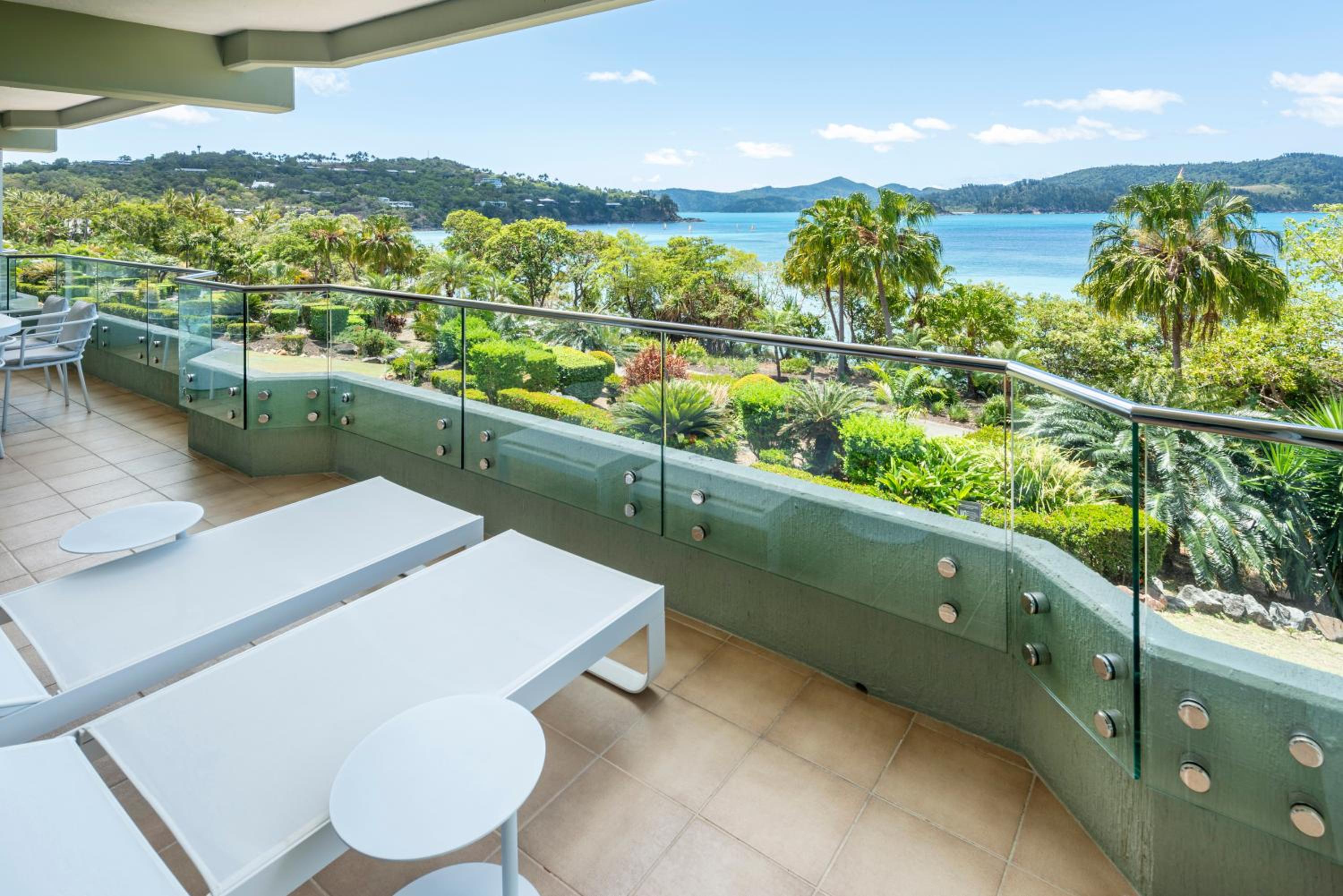 Lagoon Lodge 106 - 2 Bedroom Resortside Apartment