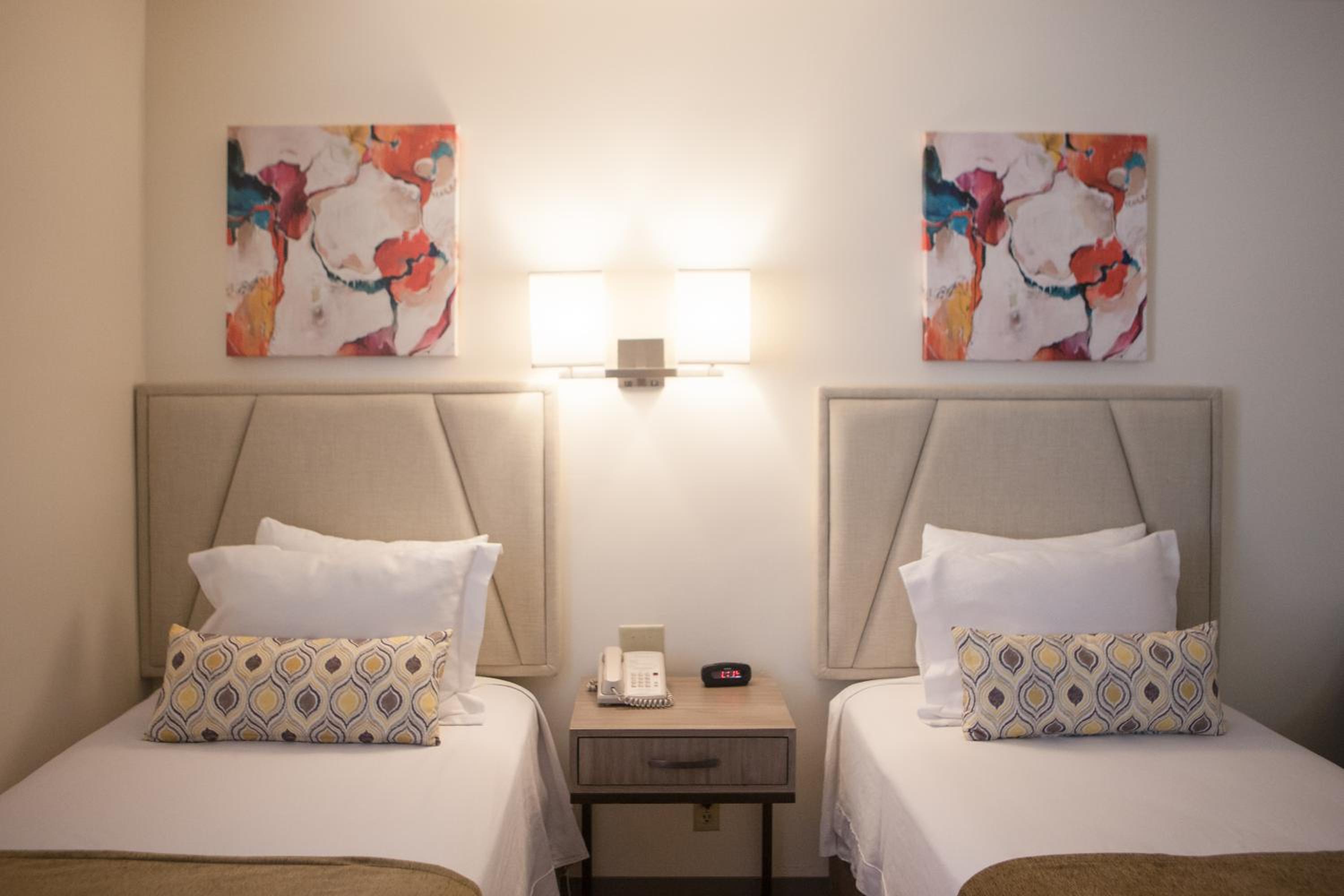Twin Room with Two Twin Beds photo 1