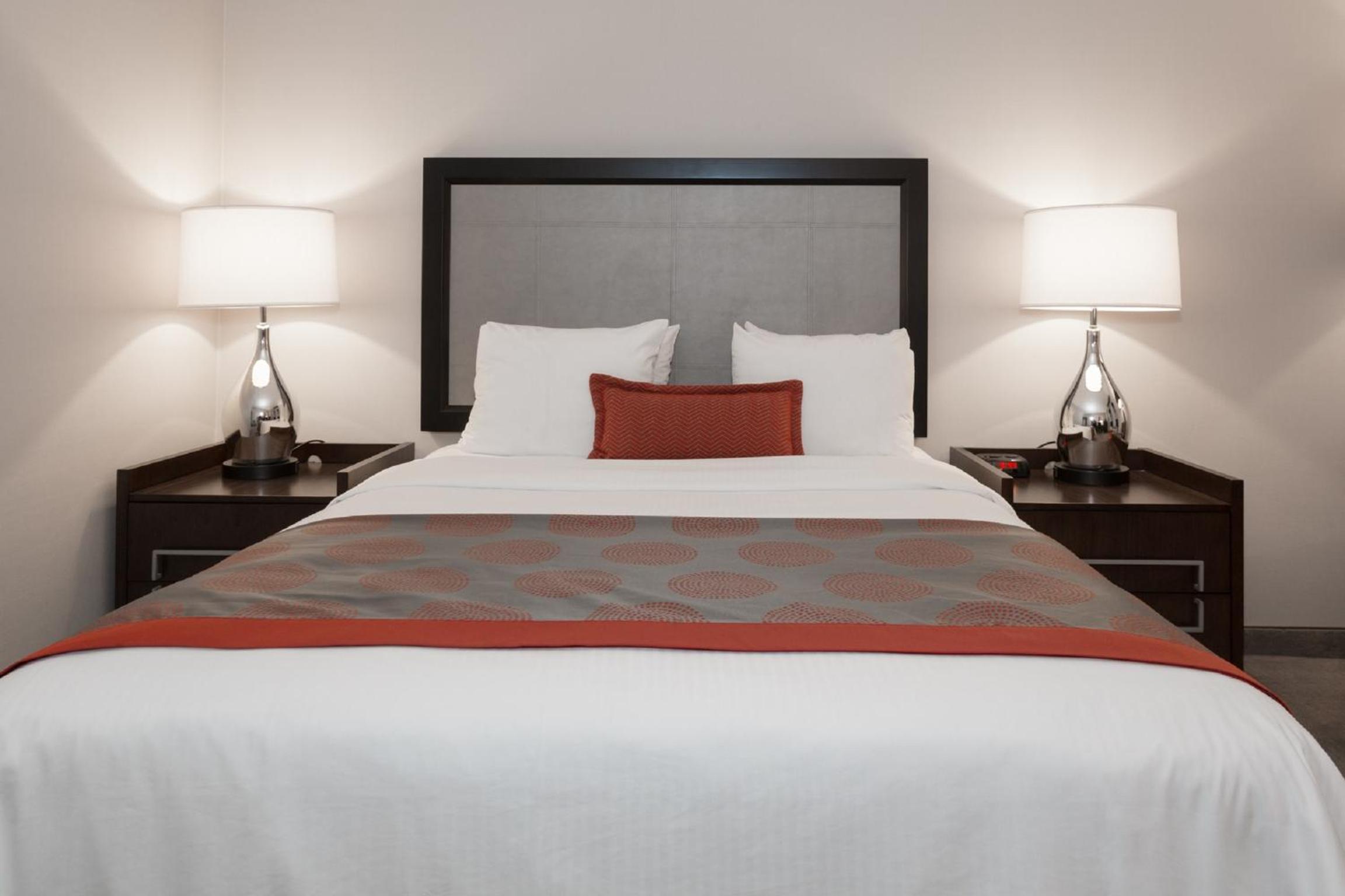 Queen Room - Mobility Access/Non-Smoking