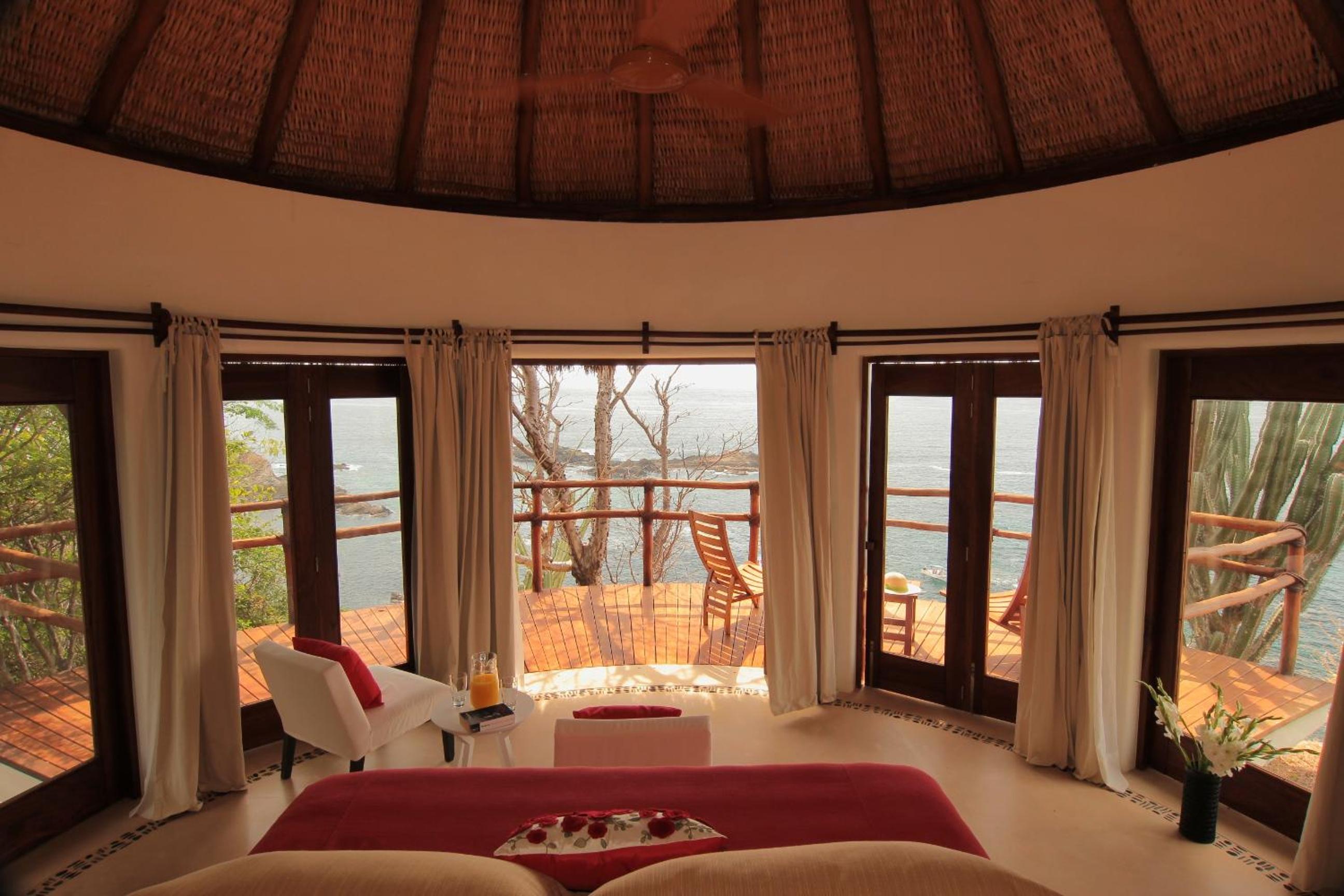Honeymoon Suite