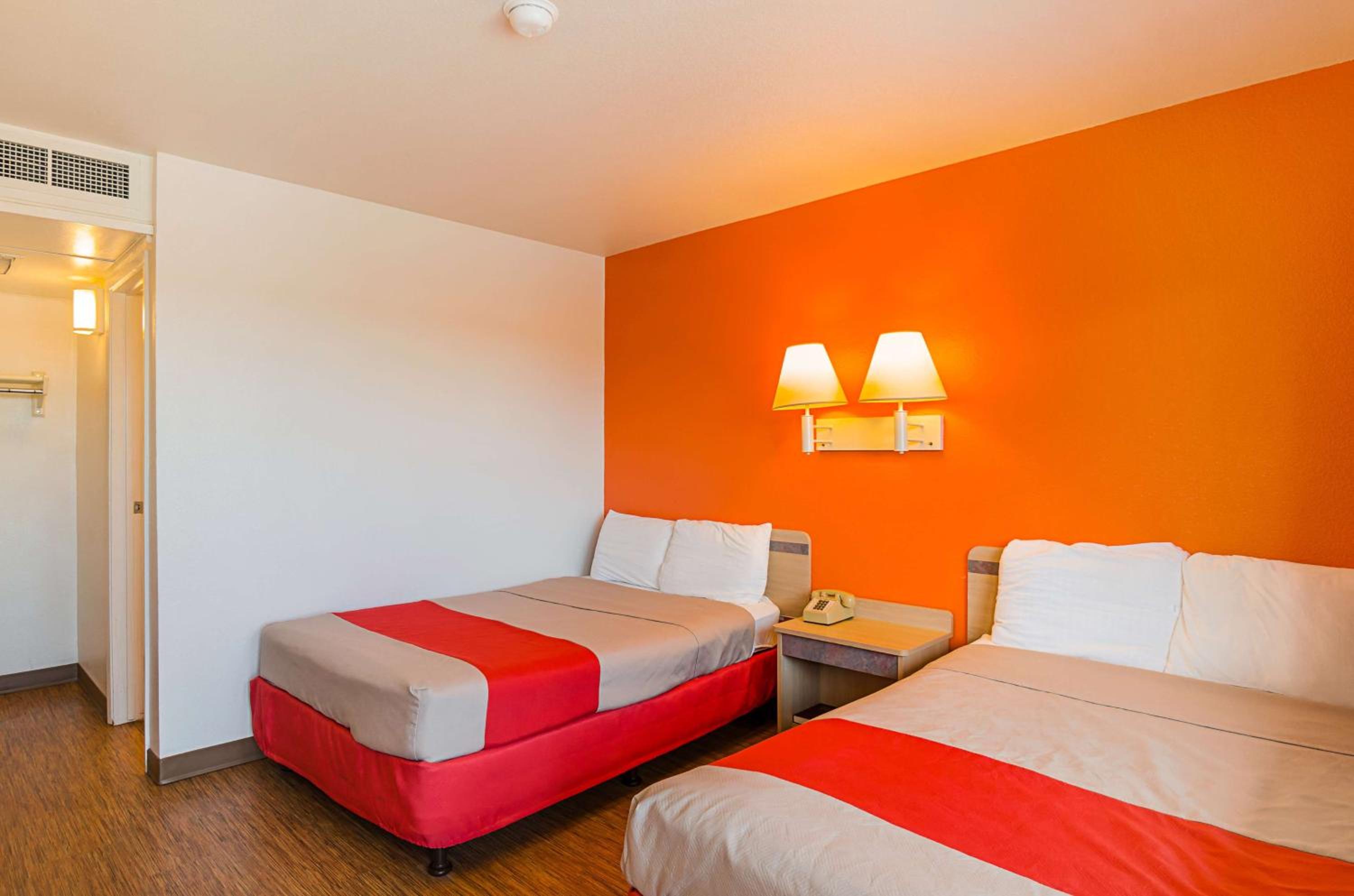 Quadruple Room - Non-Smoking photo 1