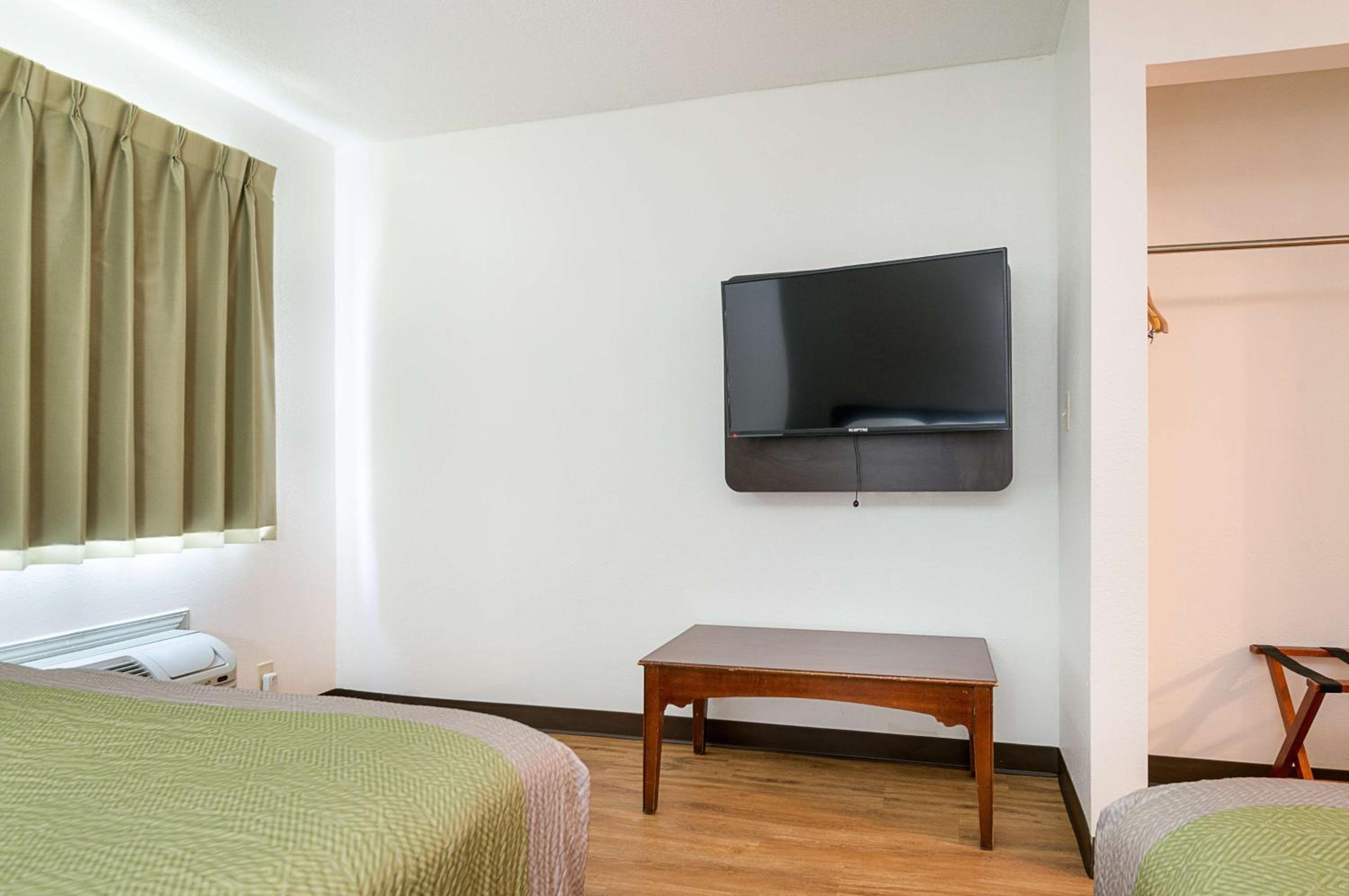 Motel 6-New Iberia, LA, Photo 6