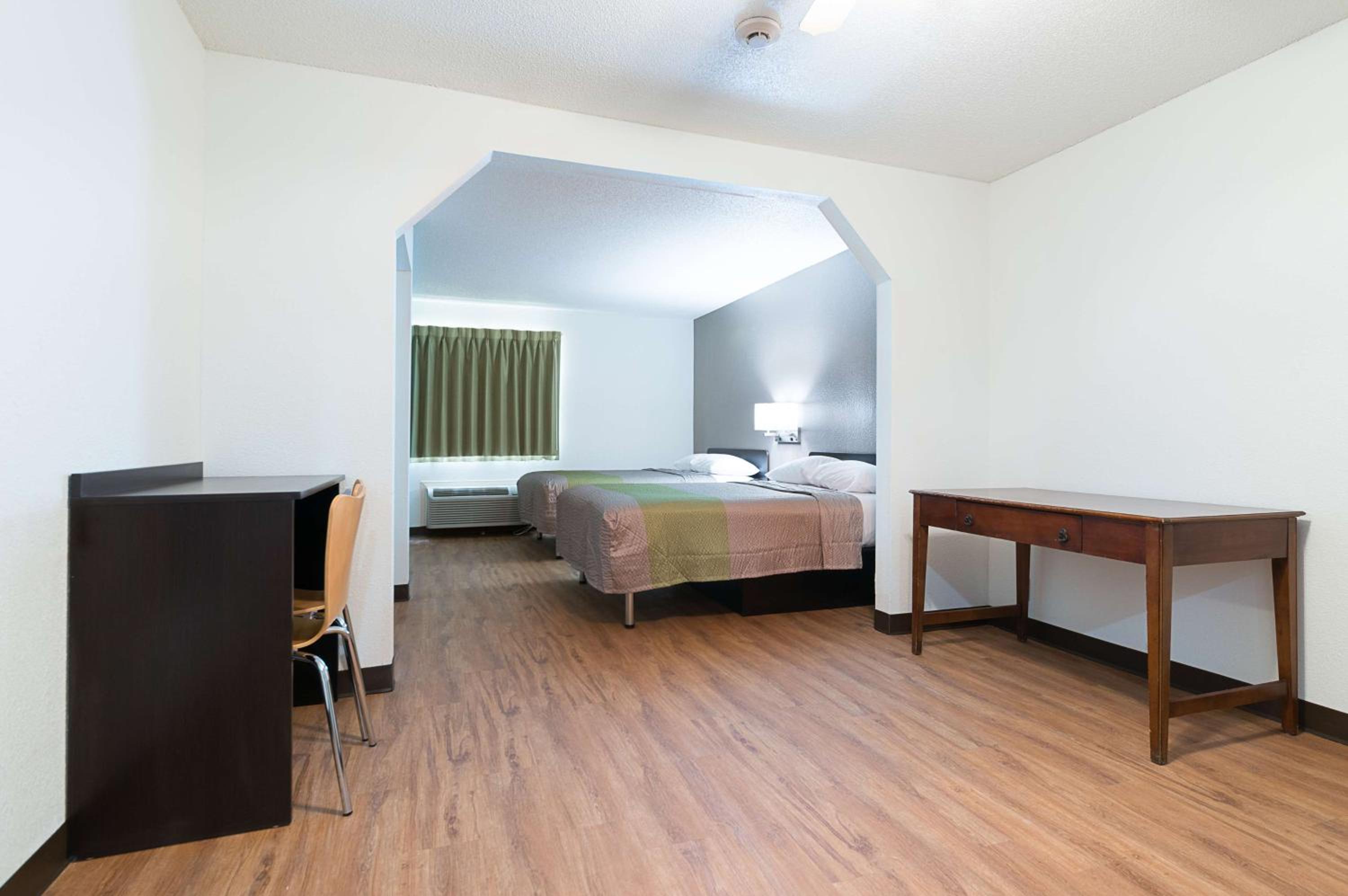 Motel 6-New Iberia, LA, Photo 8