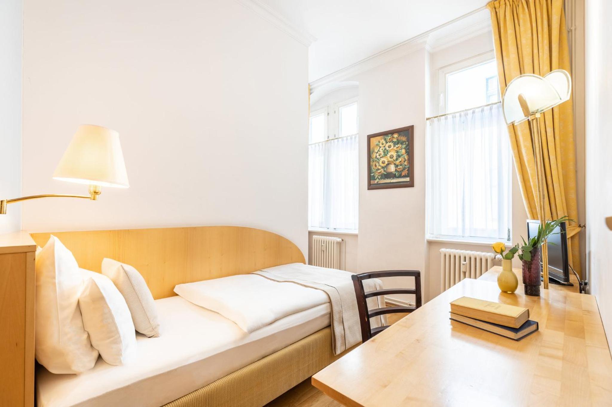 Single Room photo 1