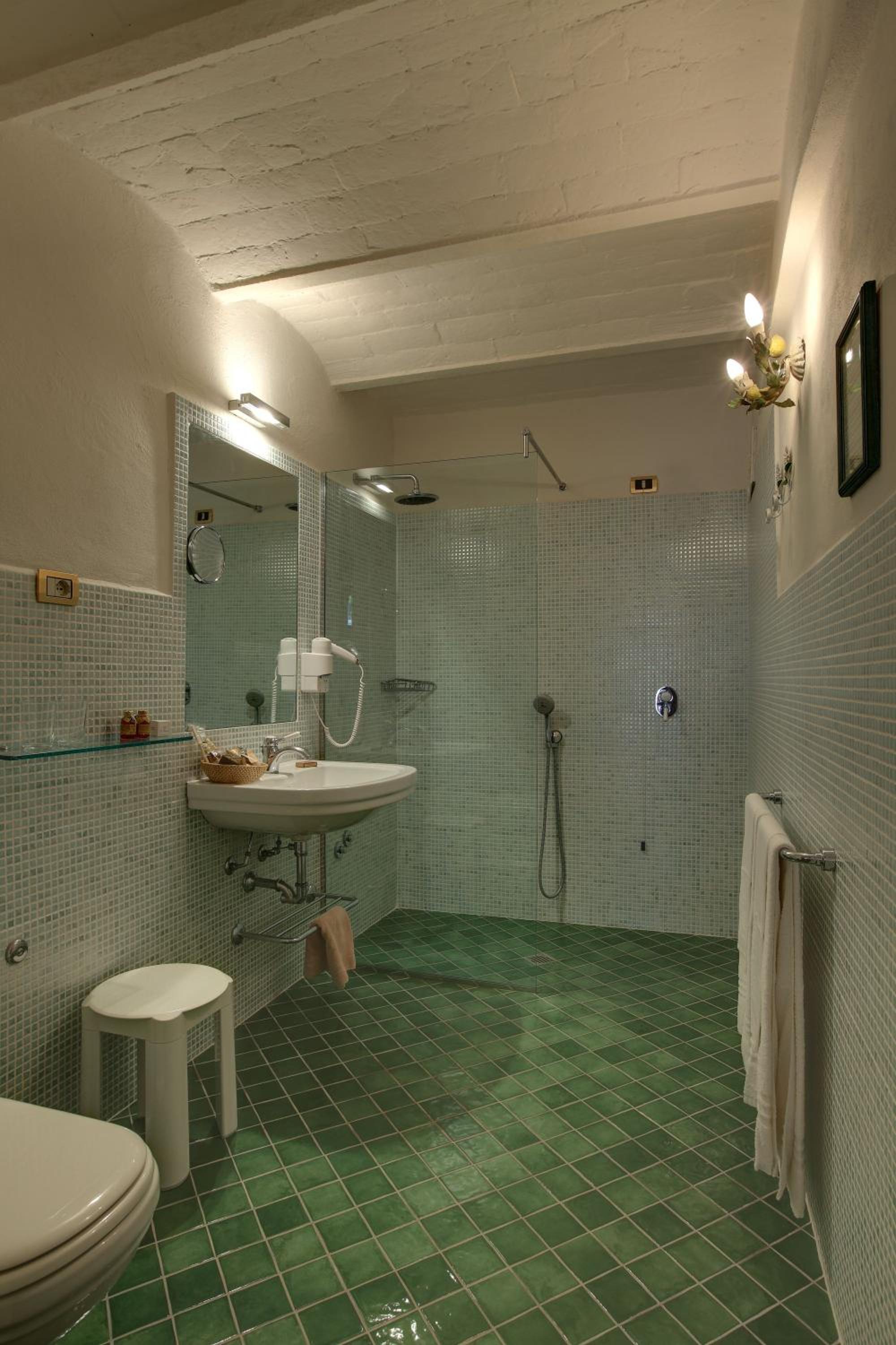 Superior Double Room - Photo 3
