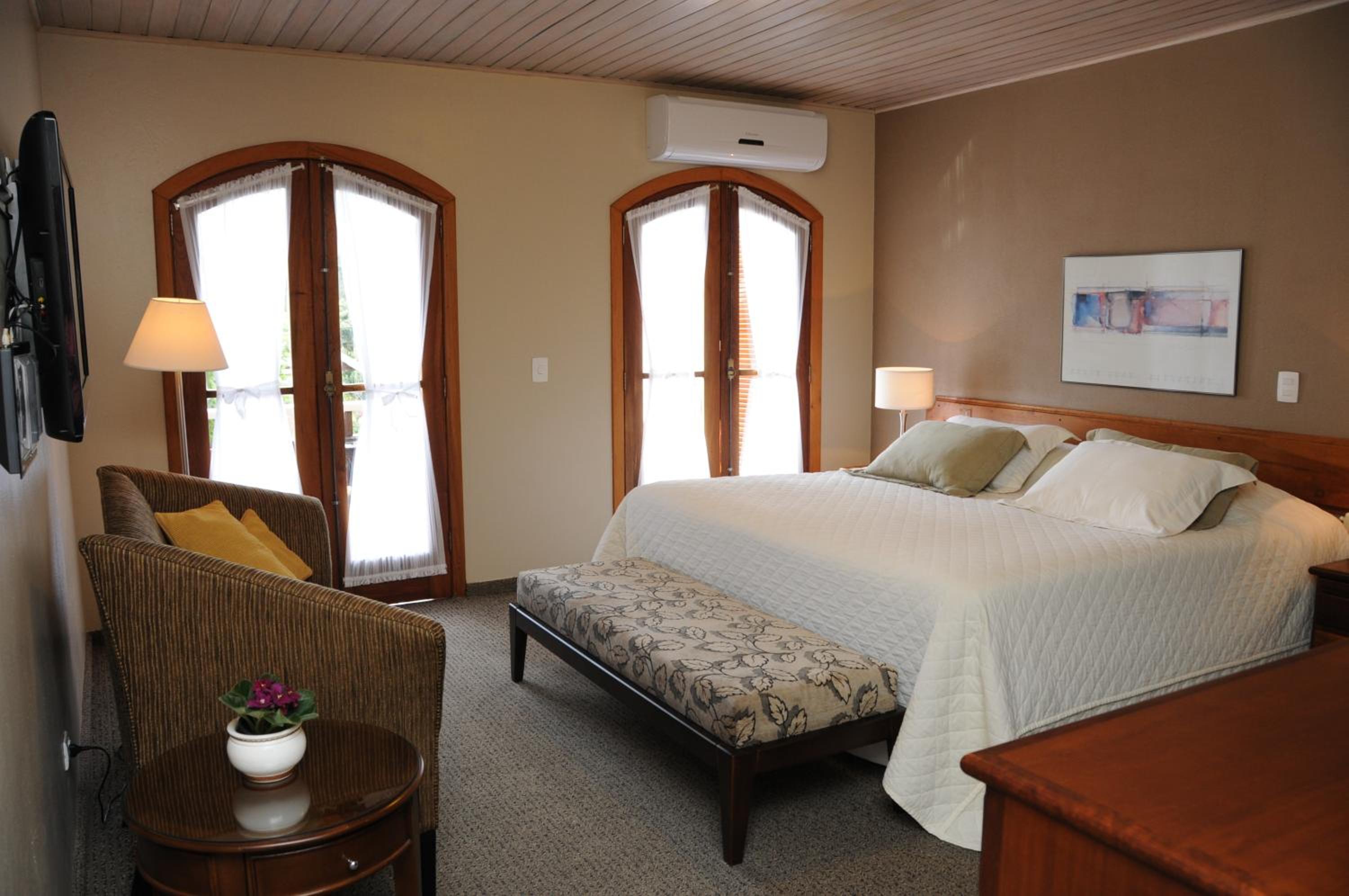 Luxury Suite photo 1