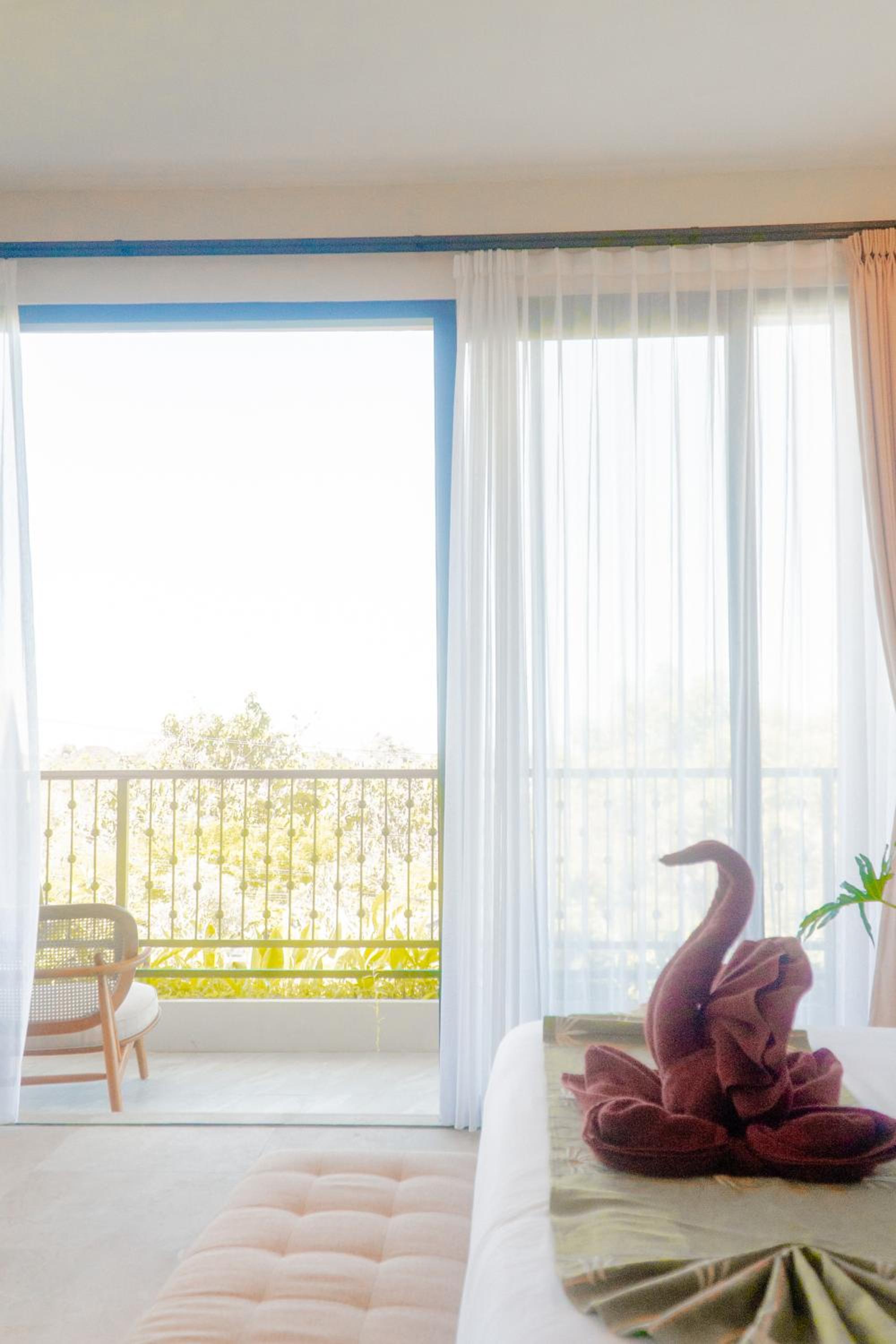 Studio with Balcony photo 1