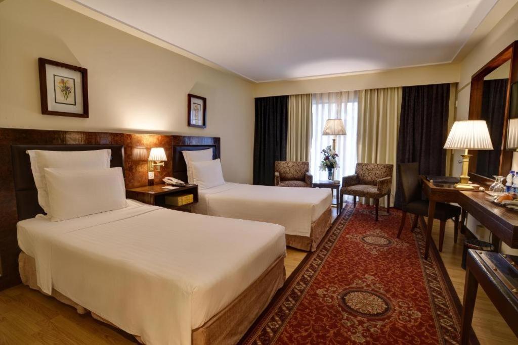 Deluxe King Room