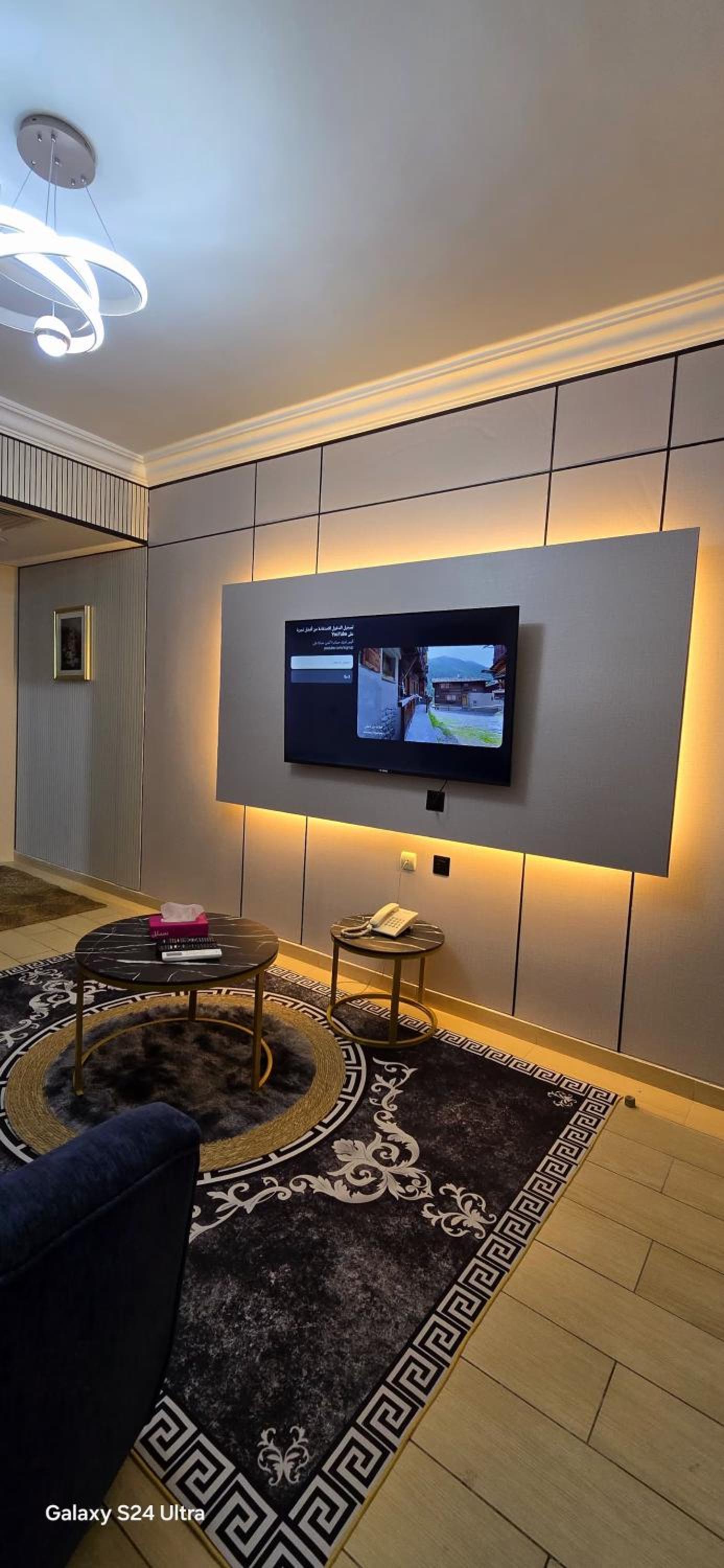 Deluxe Queen Suite