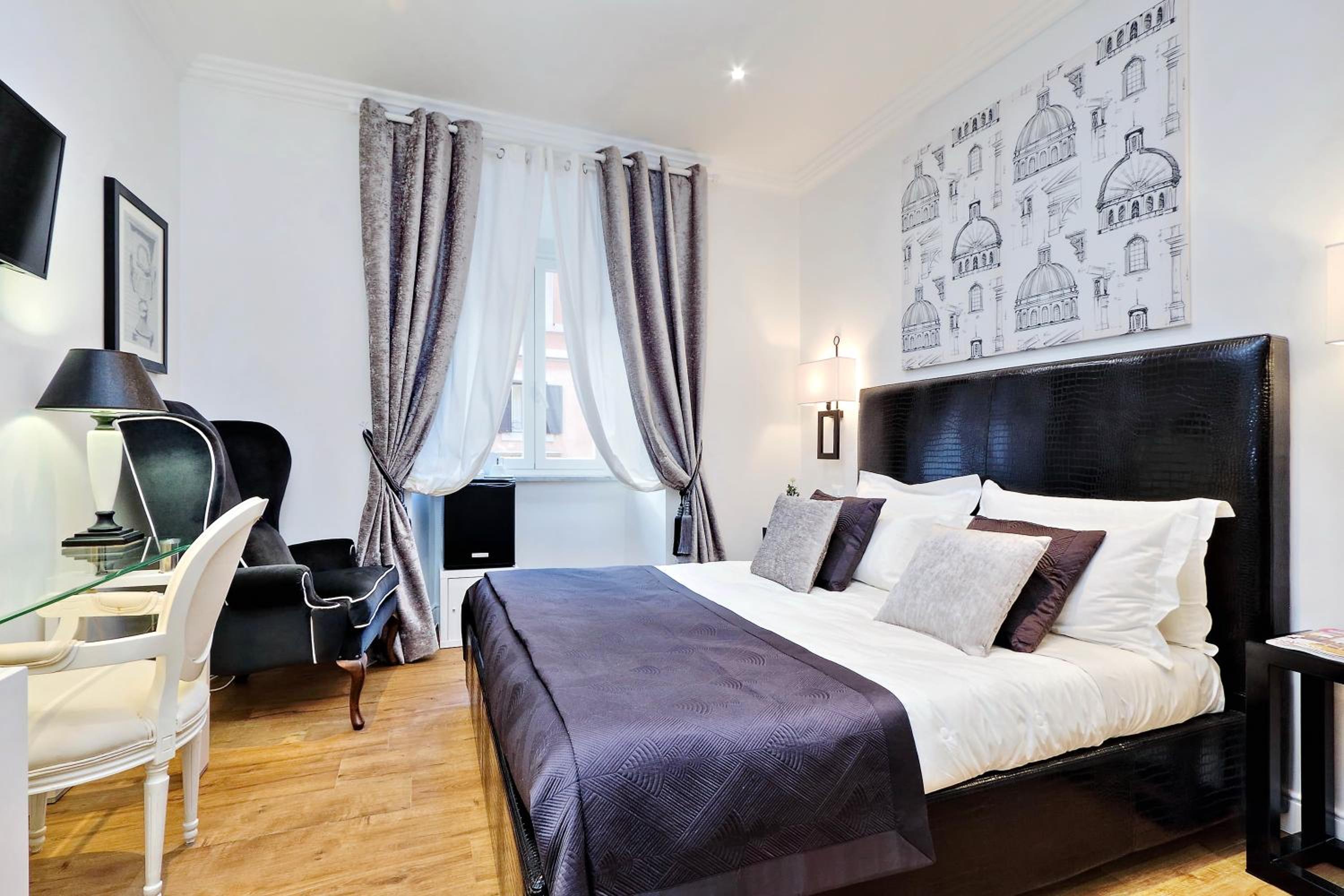 Double or Twin Room with Private Bathroom