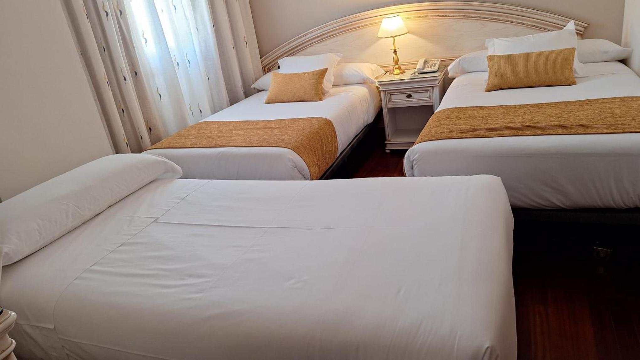 Standard Double or Twin Room photo 2