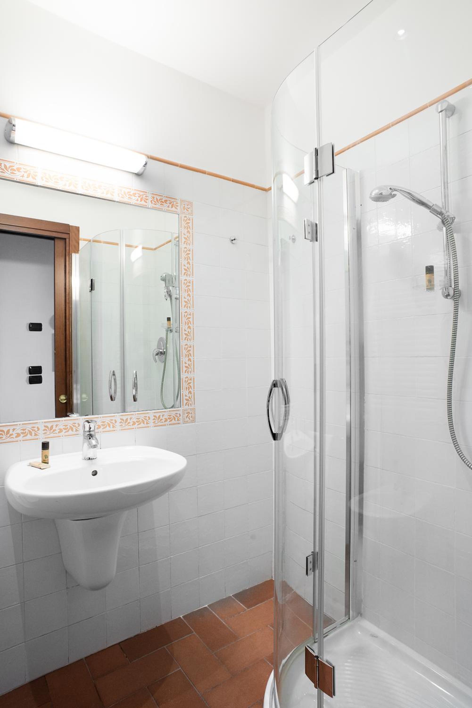 Double Room (1 Adult) photo 2