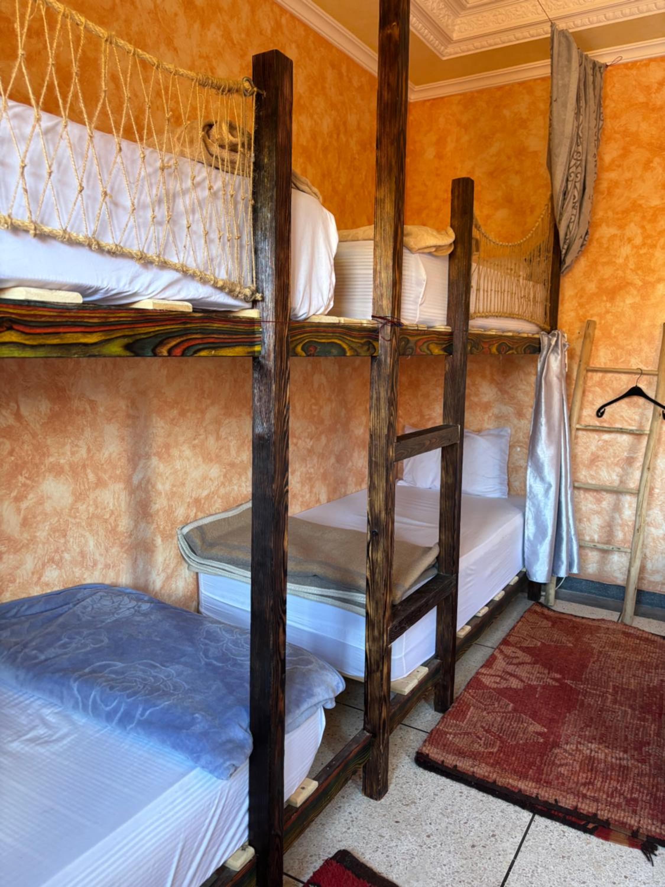 Bed in 8-Bed Mixed Dormitory Room photo 2