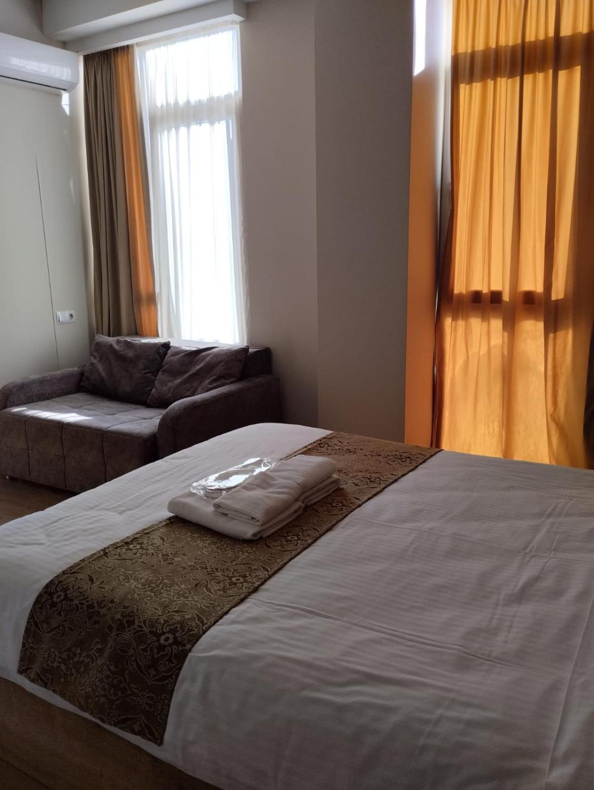 Triple Room with View - Photo 11