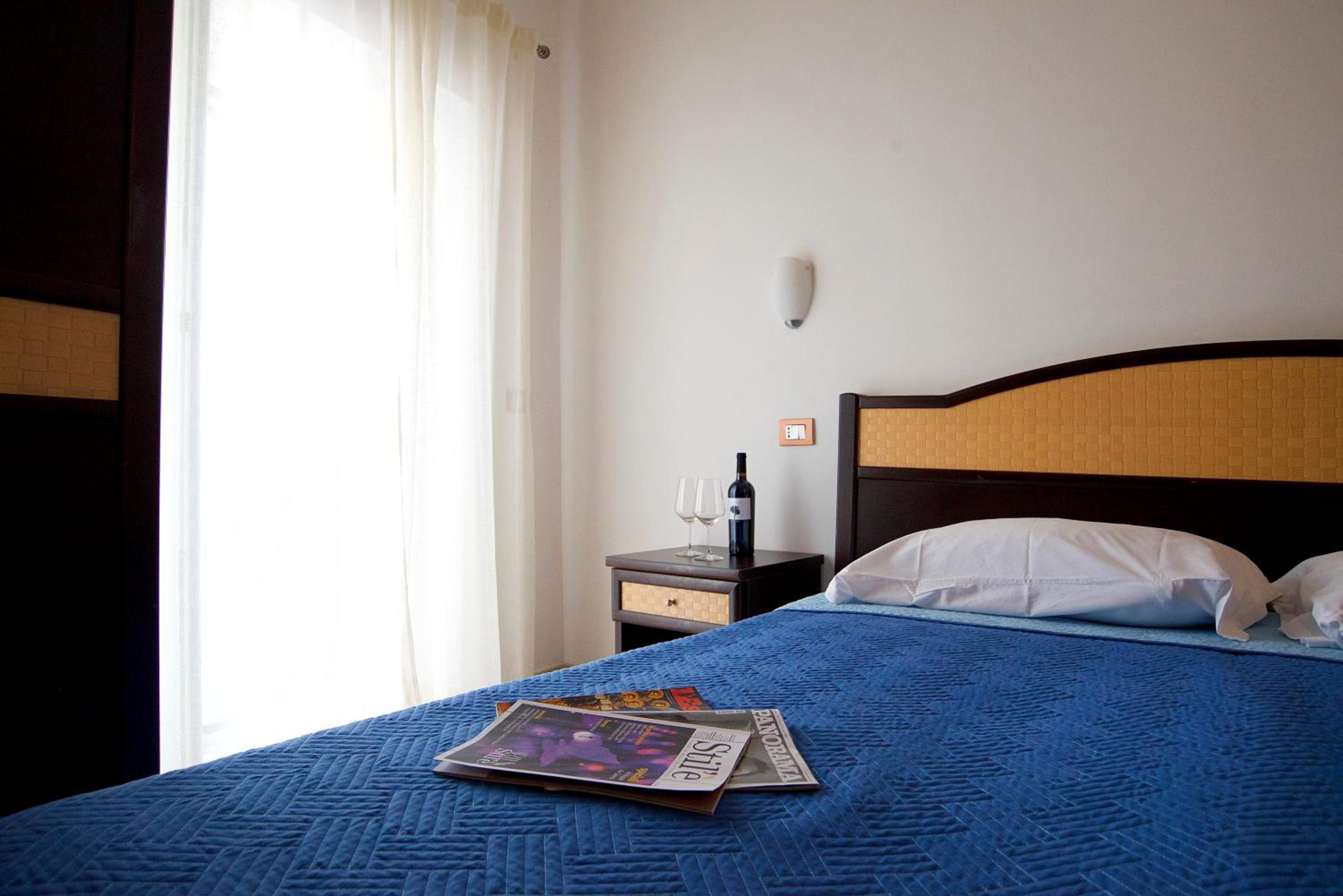 Double Room - Photo 5