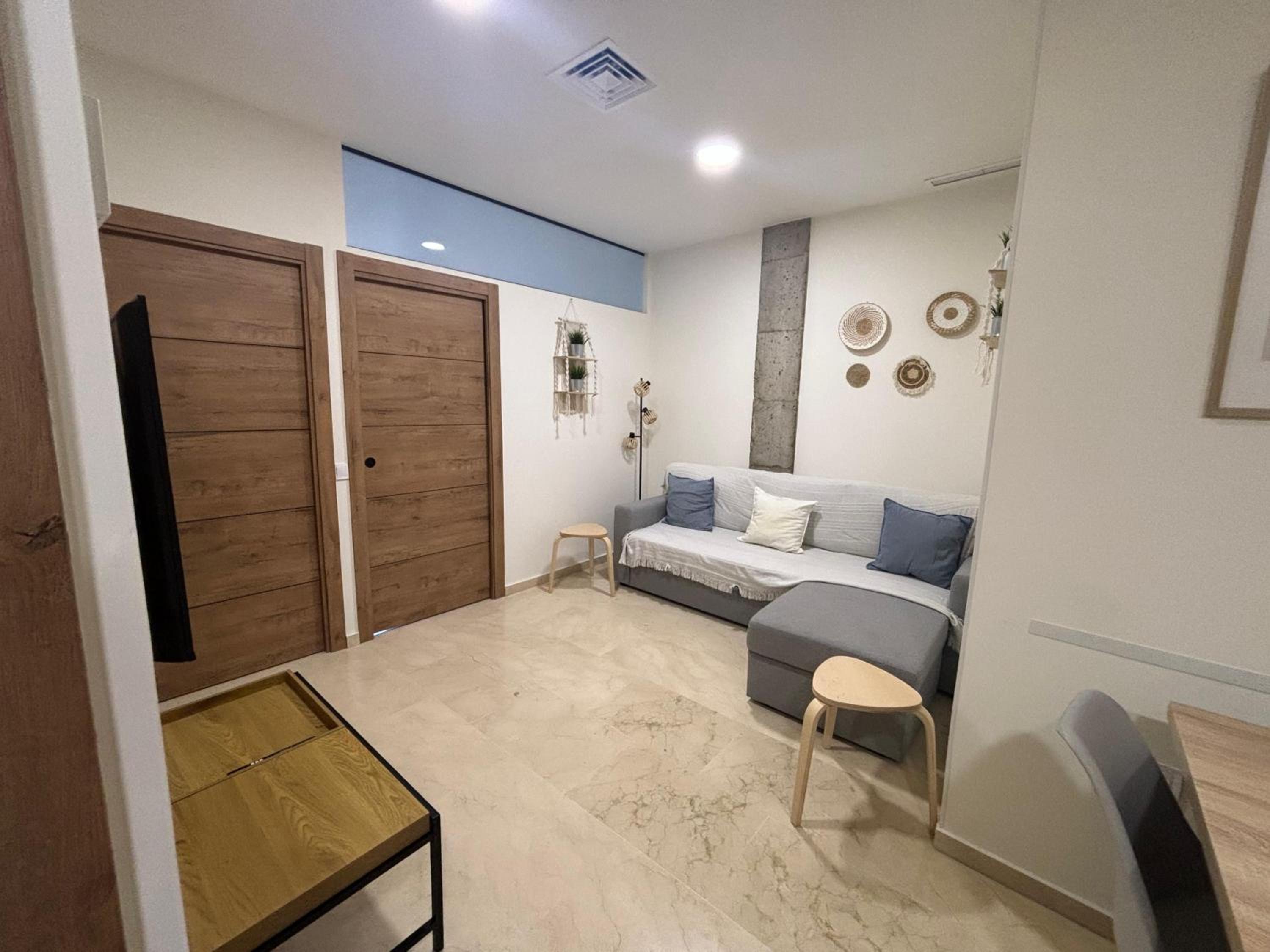Two-Bedroom Apartment with City View photo 3