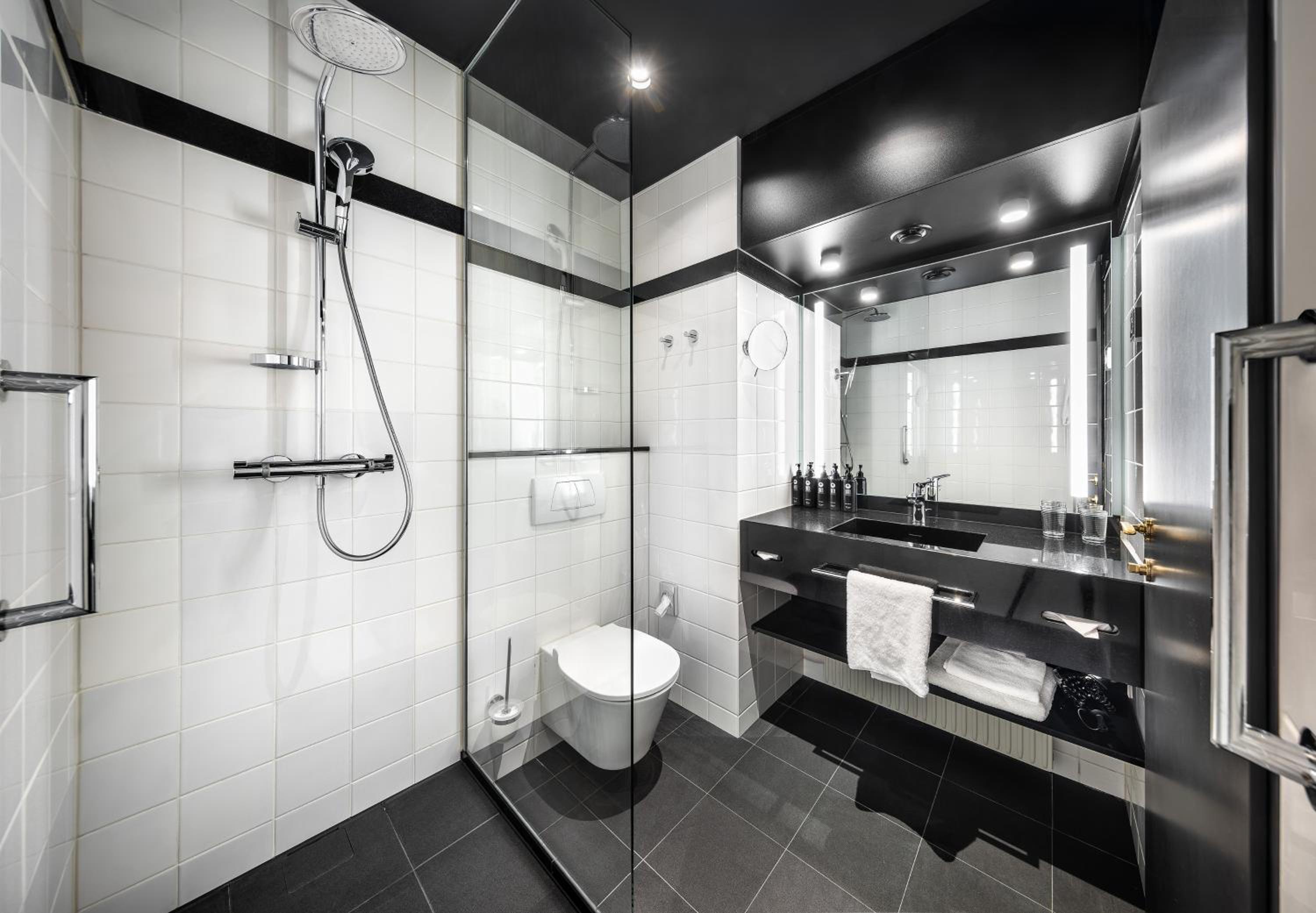 Superior Triple Room photo 2