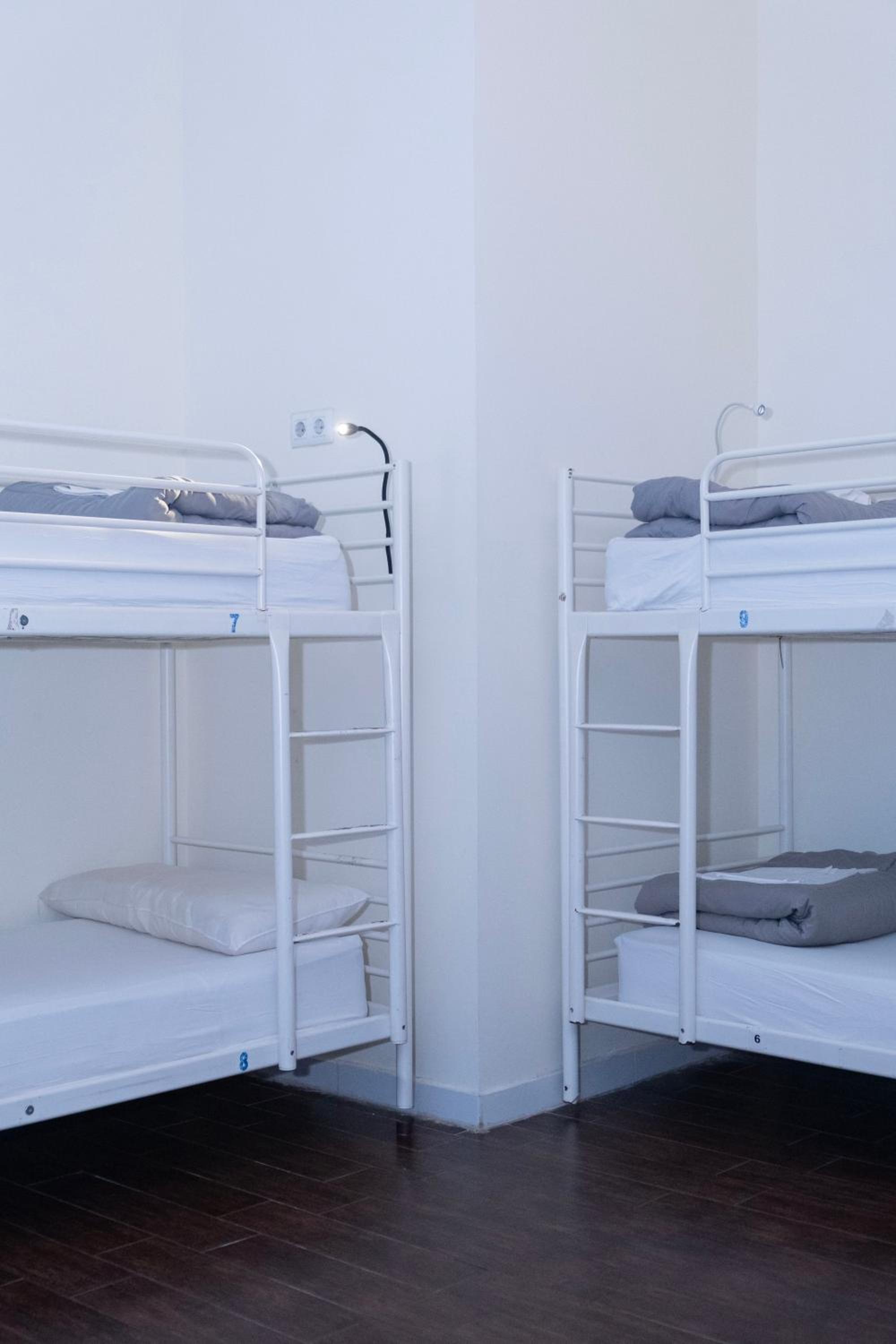 Single Bed in 10-Bed Dormitory Room photo 2
