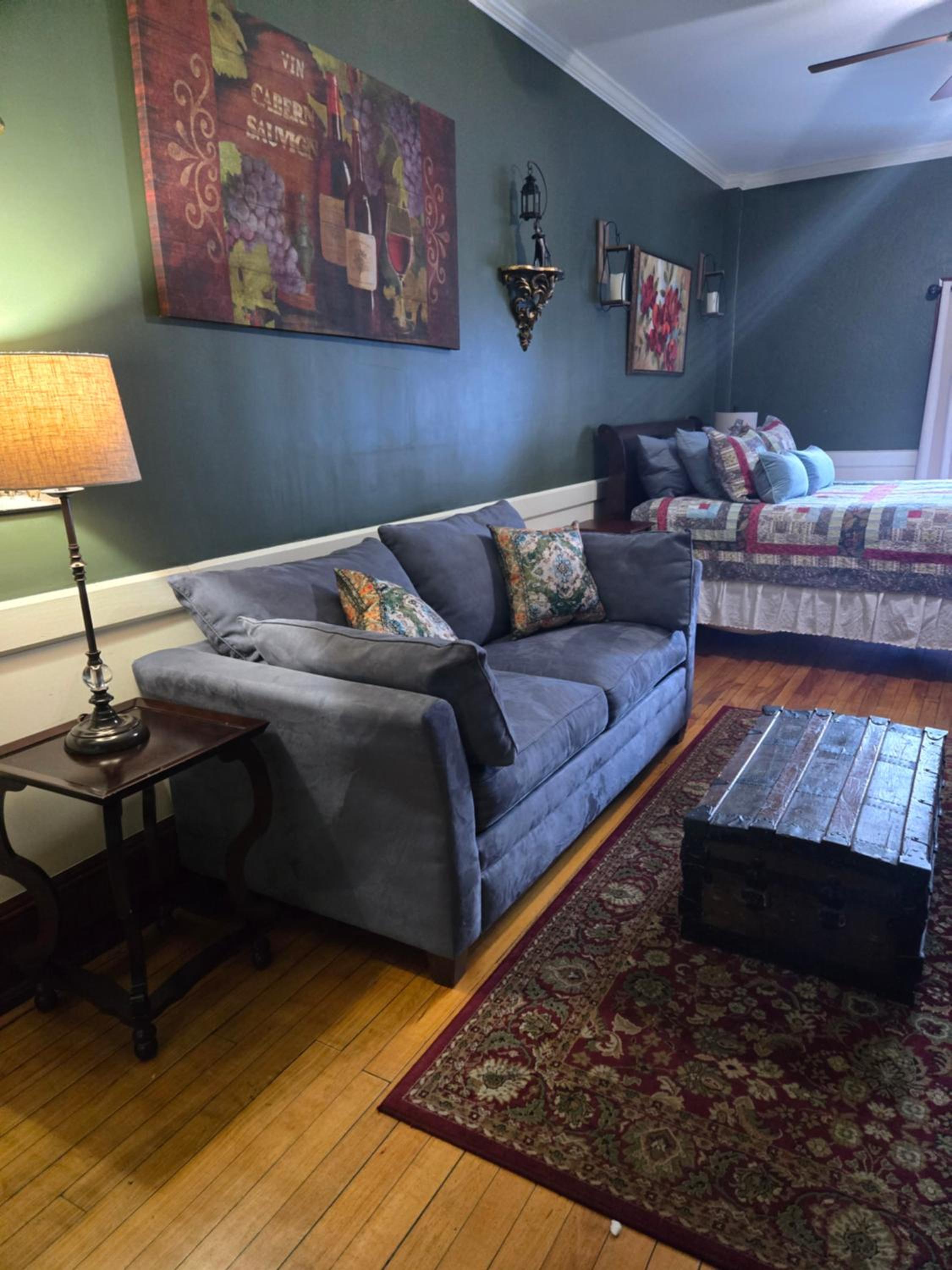 Deluxe Queen Room