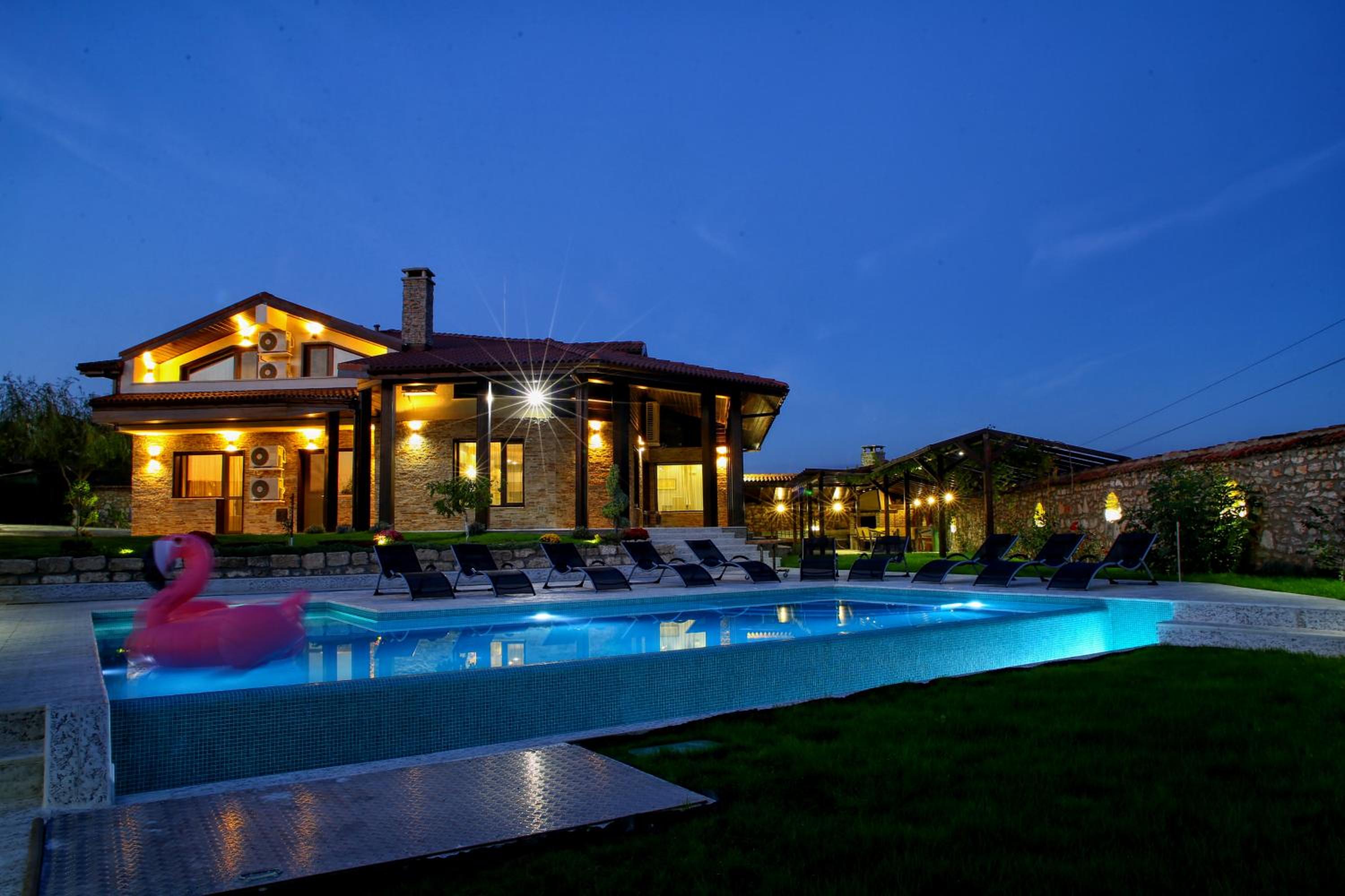 Villa - Photo 16