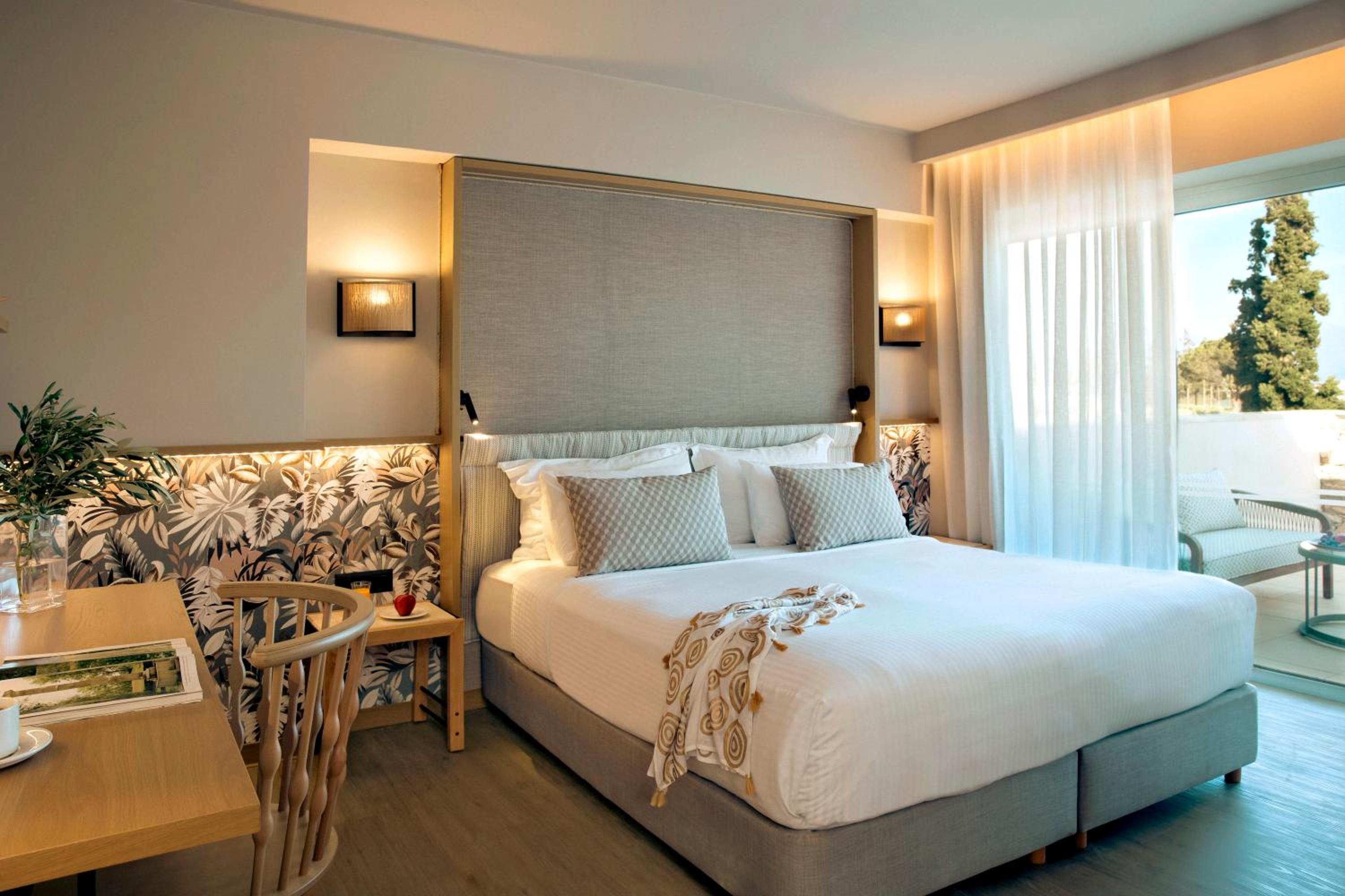 Bungalow Junior Suite Plunge Pool