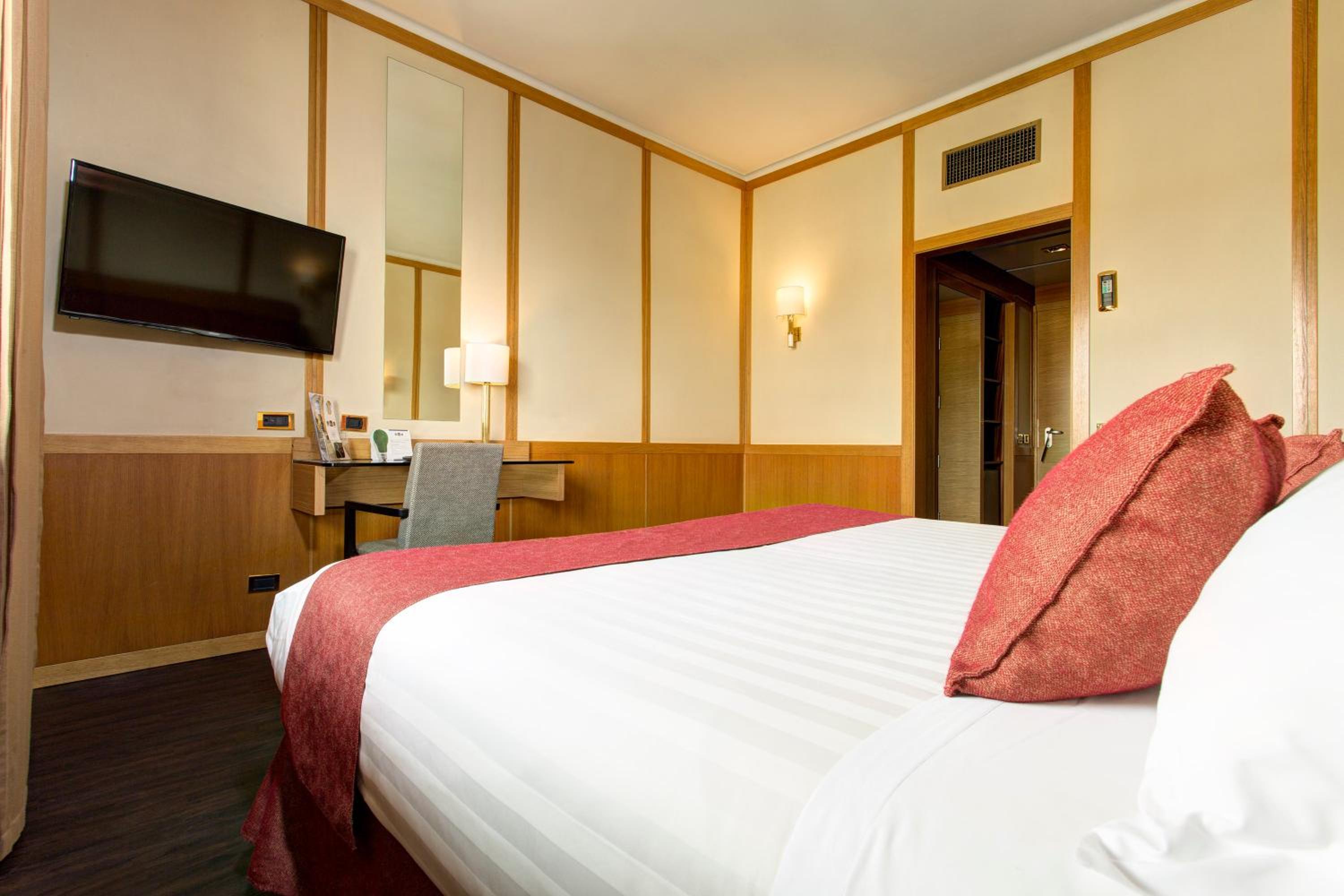 Comfort King Room