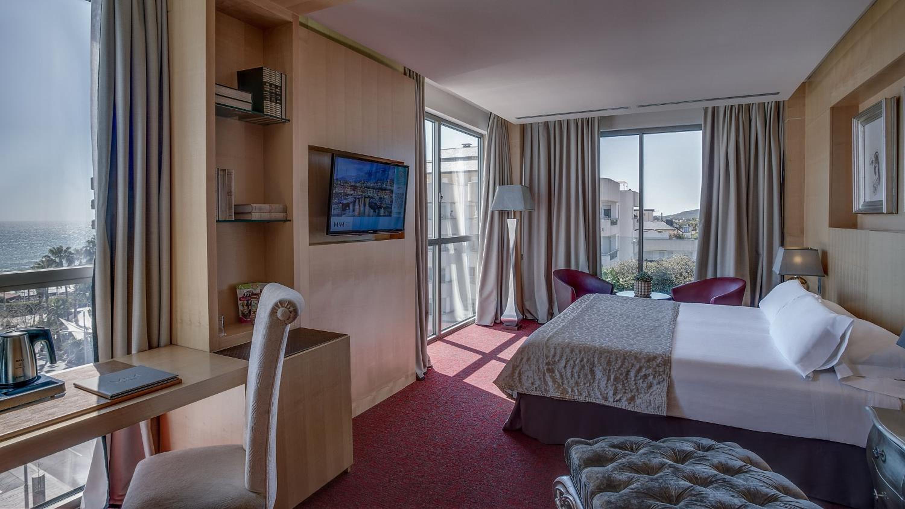 Two Bedroom Junior Suite Sea View - Photo 4
