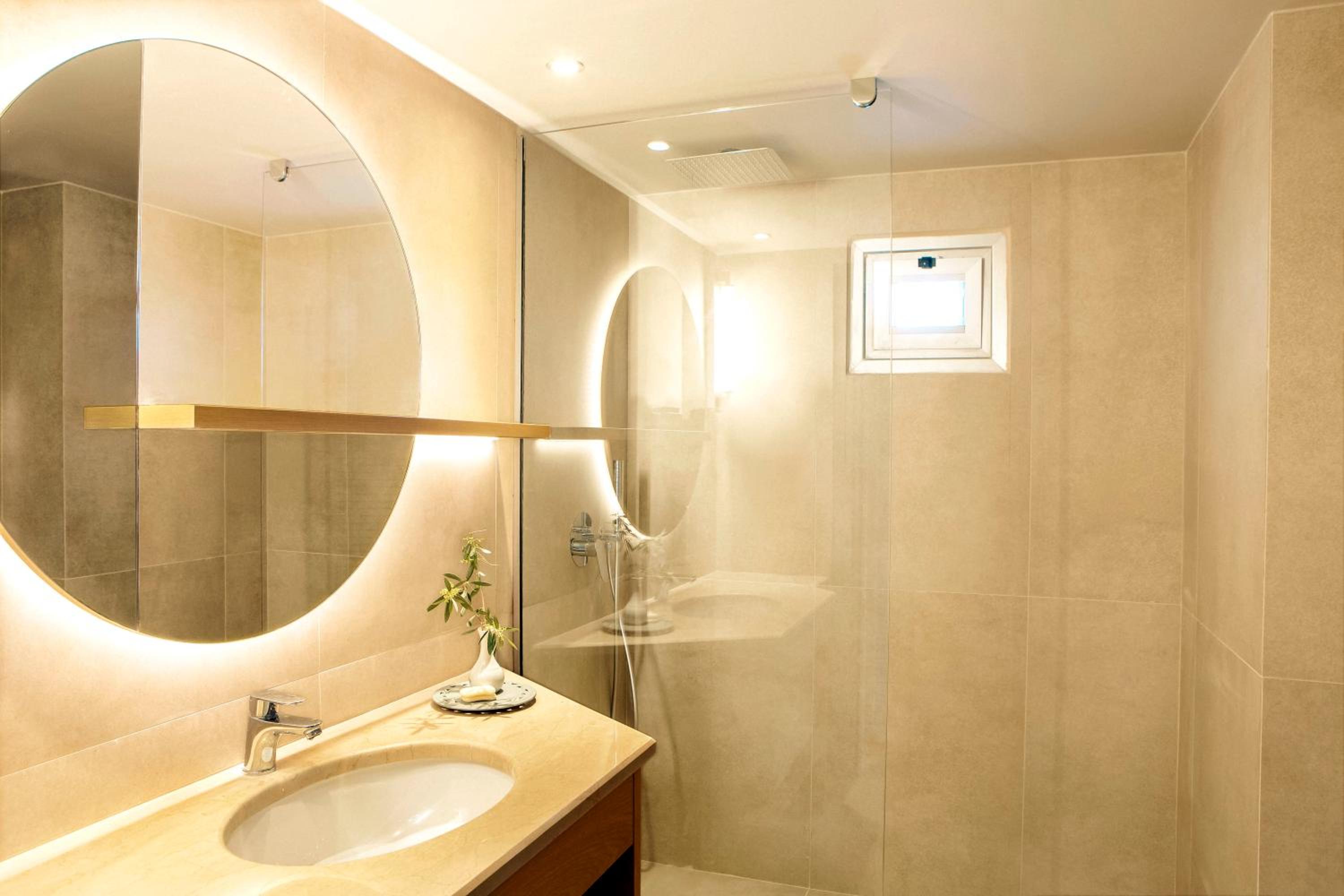 Bungalow Junior Suite Plunge Pool