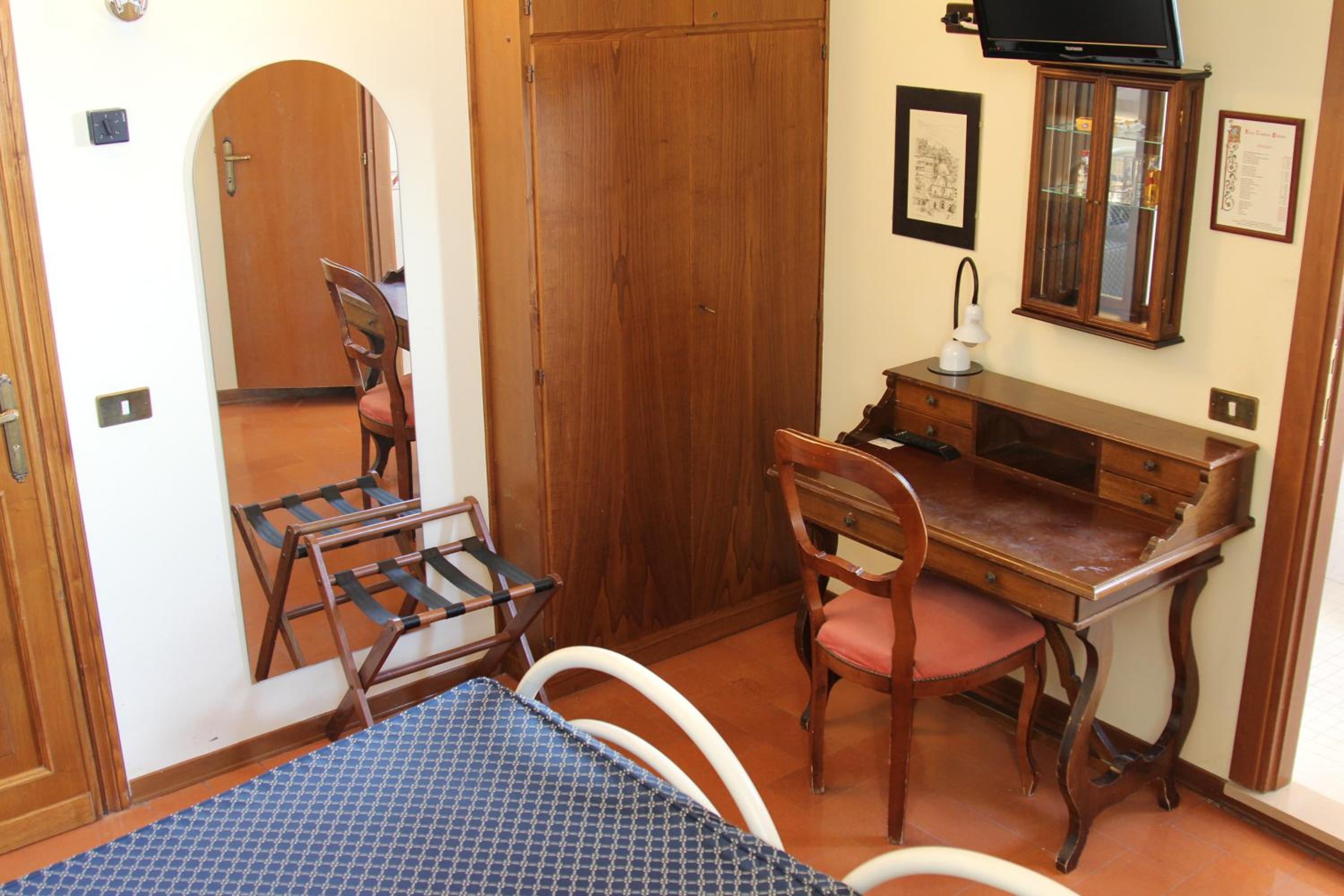 Double Room - Photo 33
