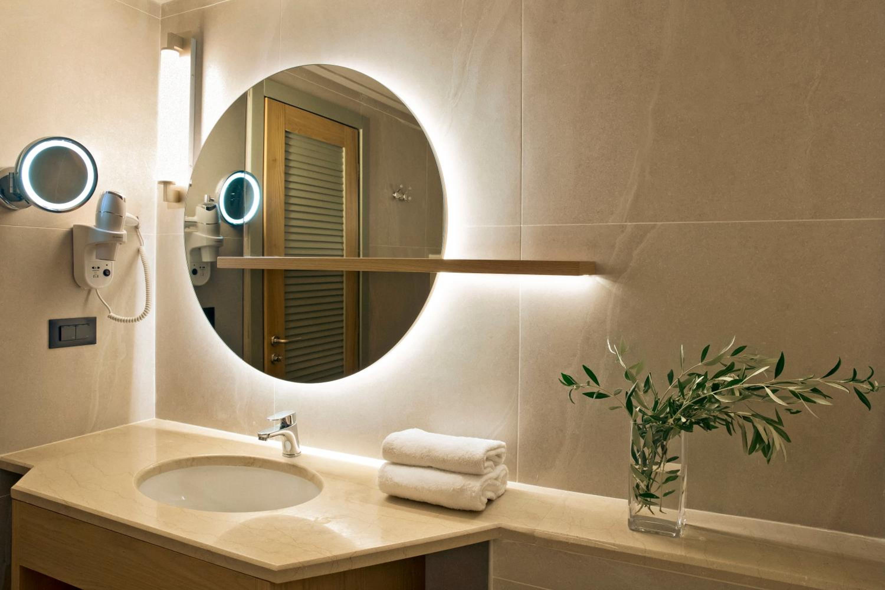 3 Level Maisonette Sea View Private Pool