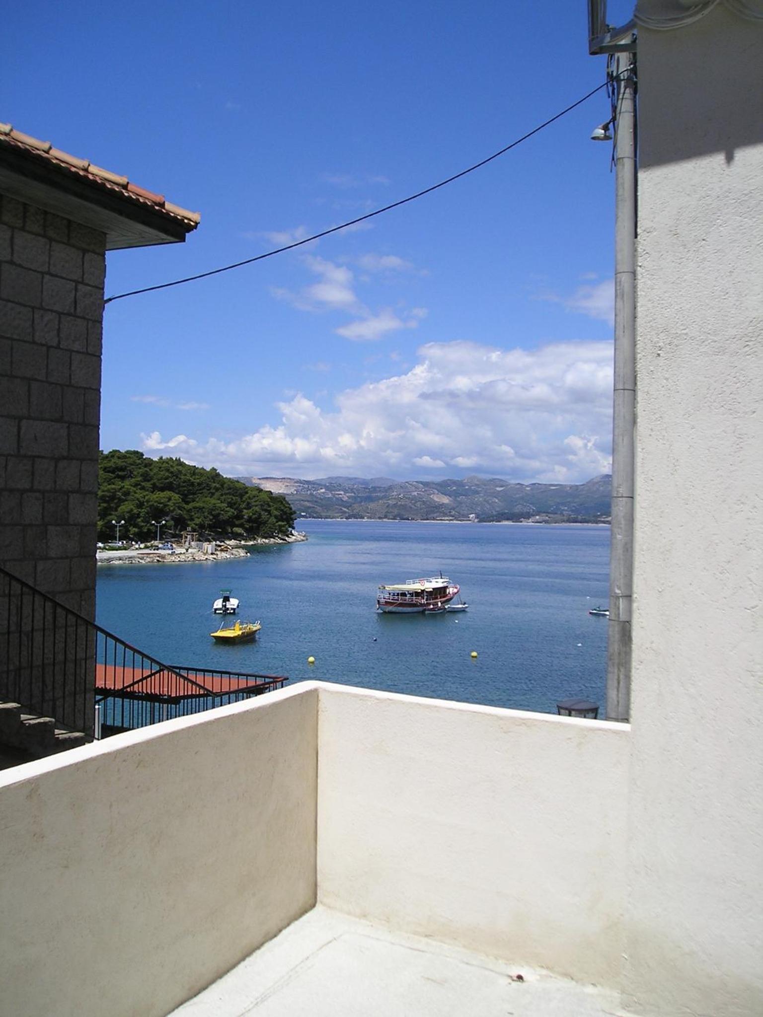 Two-Bedroom Apartment with Terrace and Partial Sea View photo 2