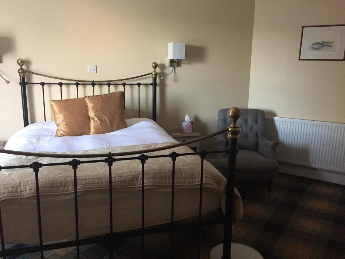 Luxury King Room with Bath and Shower photo 3