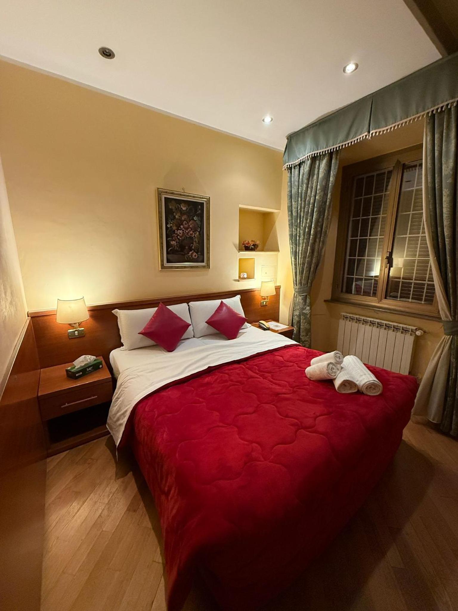 Standard Double Room photo 3